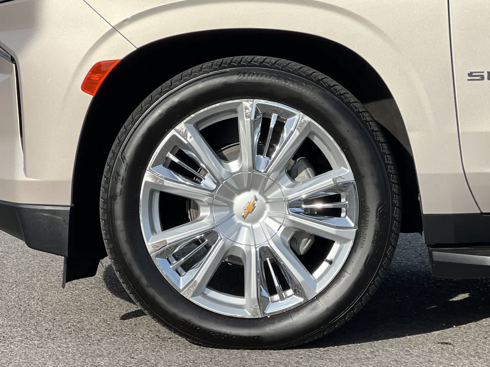 Thumbnail: 2023 Chevrolet Suburban - 27