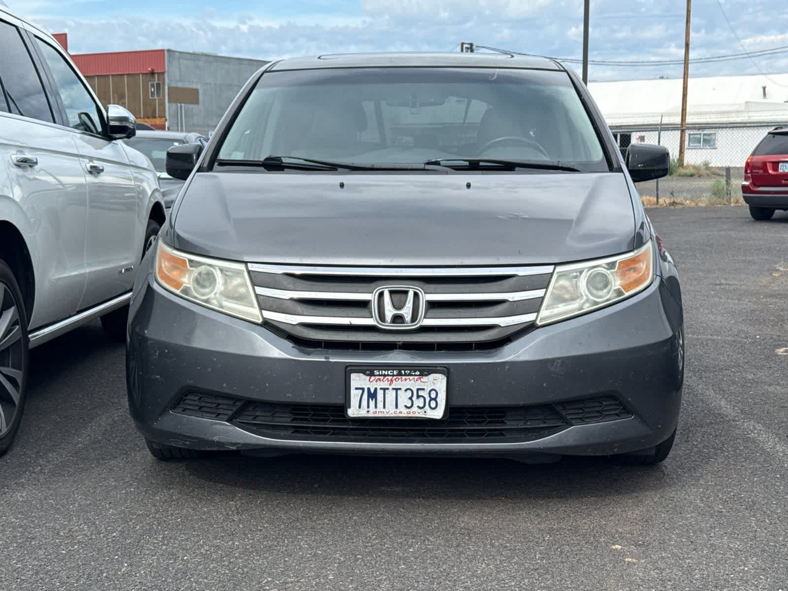 Thumbnail: 2011 Honda Odyssey - 2