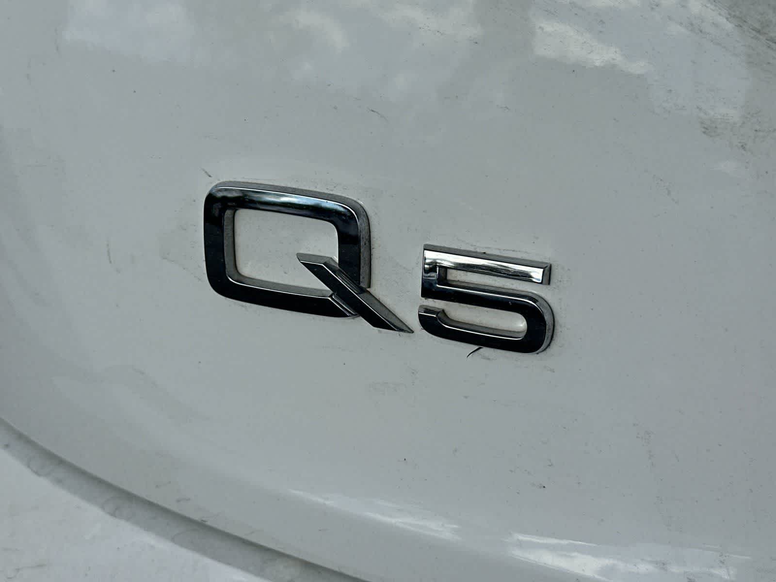 Thumbnail: 2023 Audi Q5 - 10