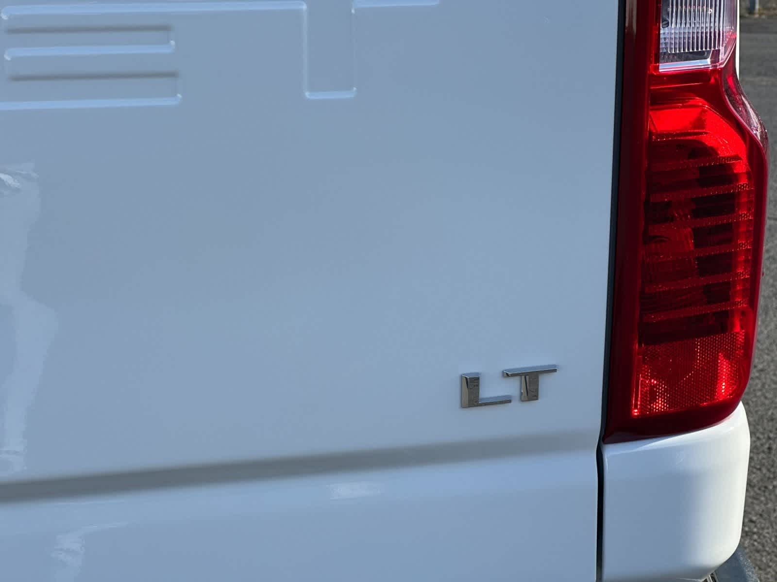 Thumbnail: 2026 Chevrolet Silverado 2500 - 26