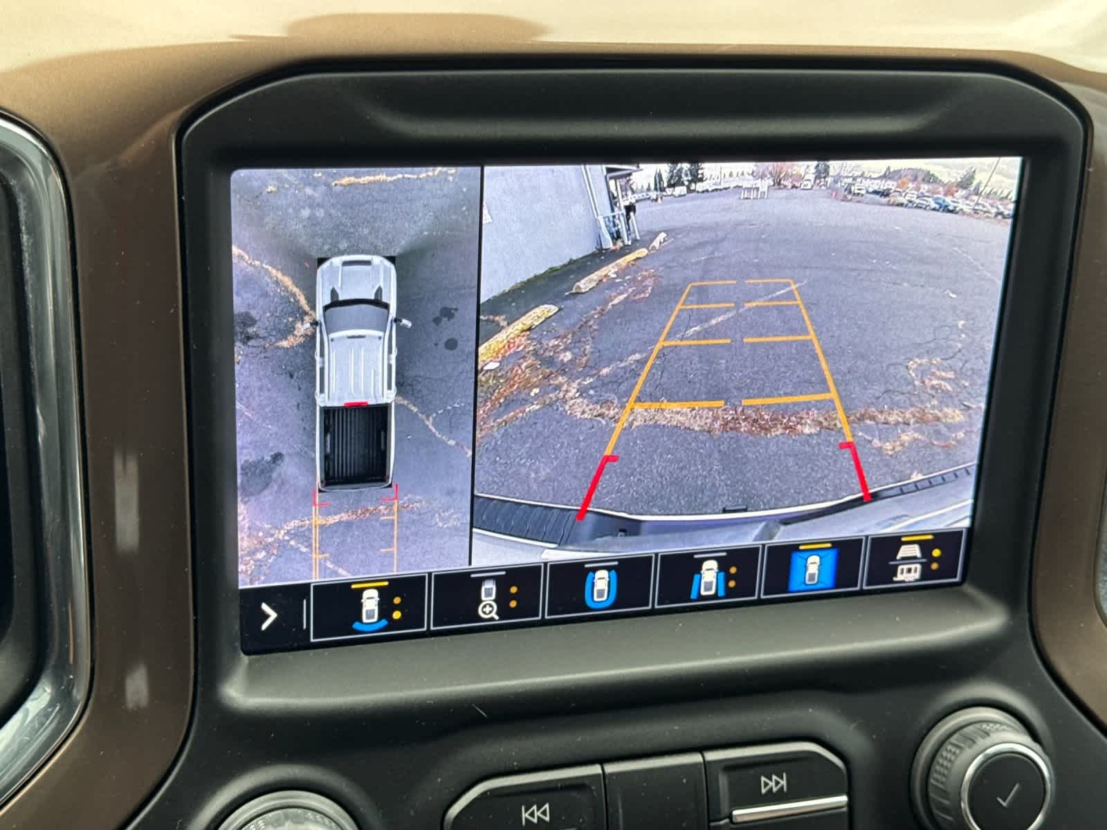 Thumbnail: 2022 Chevrolet Silverado 2500 - 19