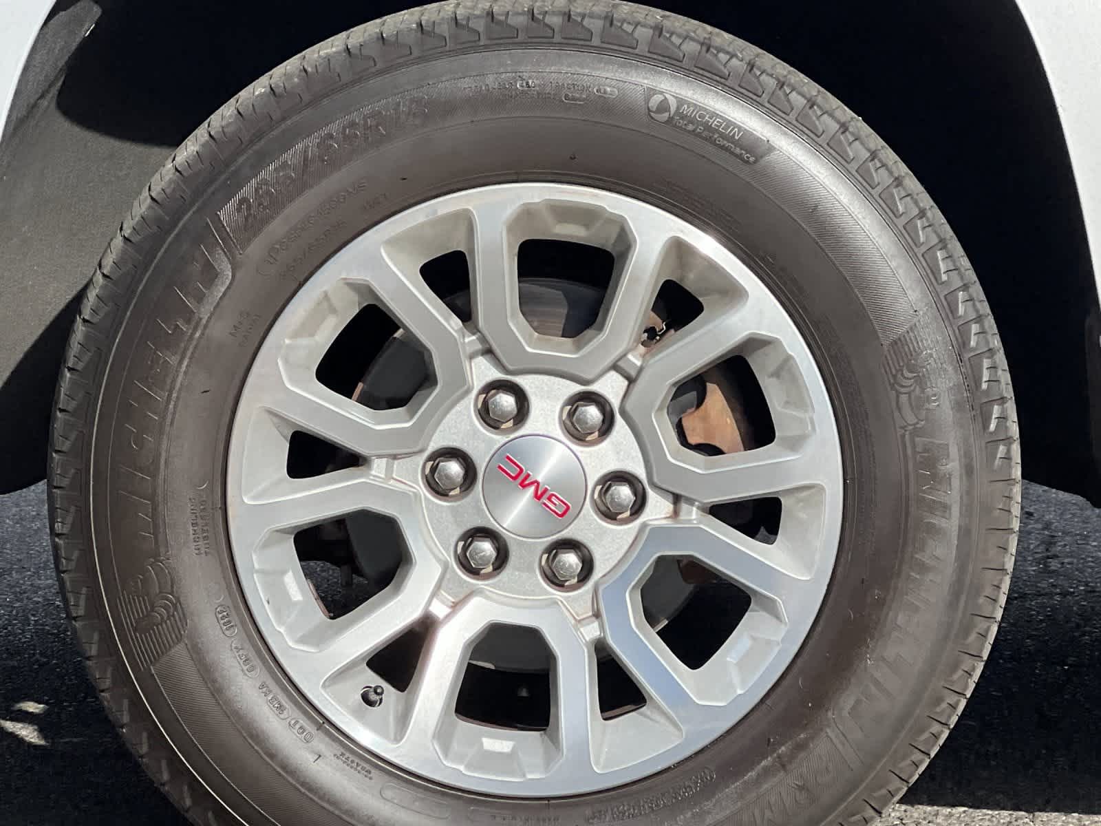 Thumbnail: 2020 GMC Yukon XL - 28