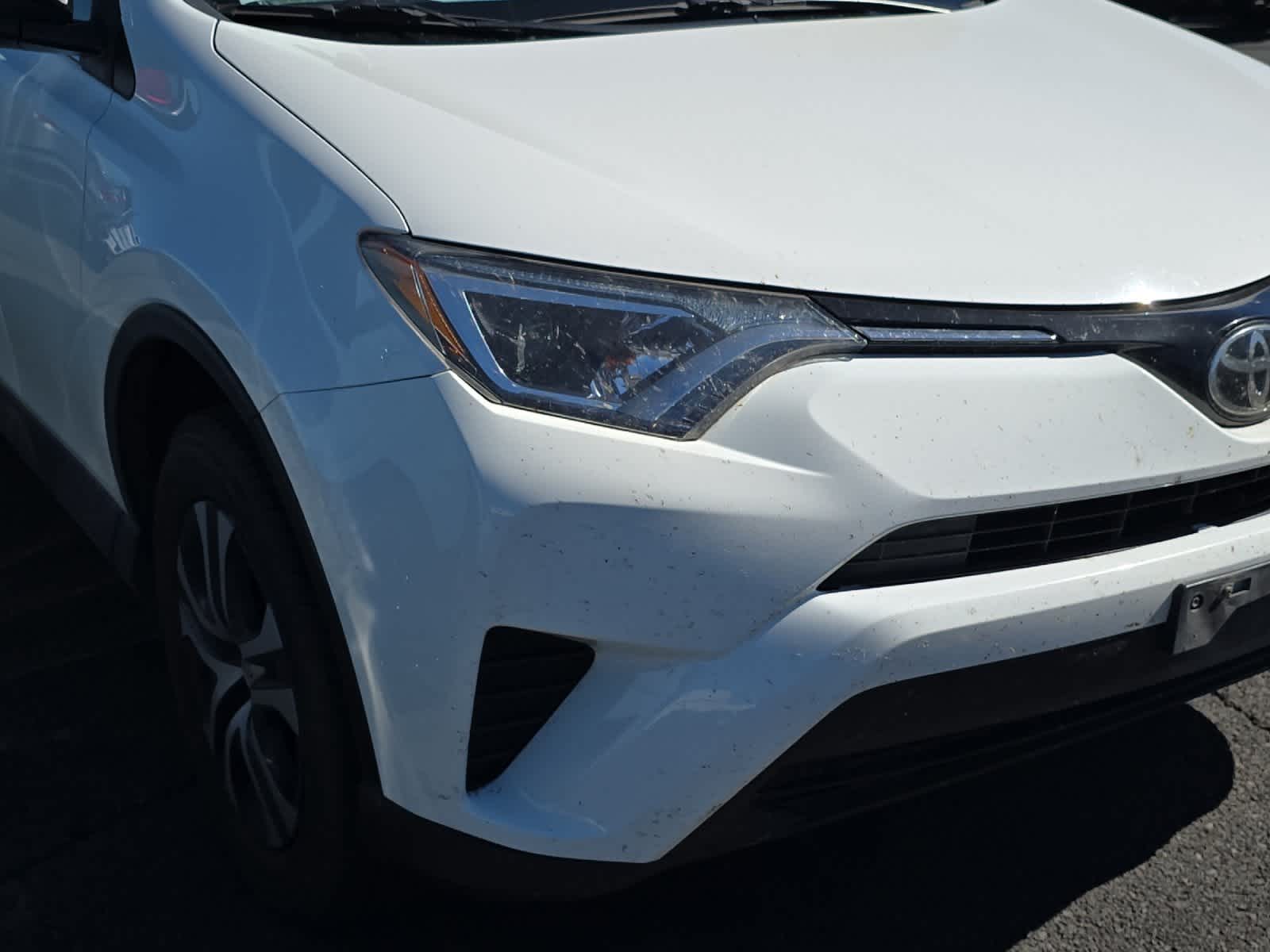 Thumbnail: 2017 Toyota RAV4 - 11