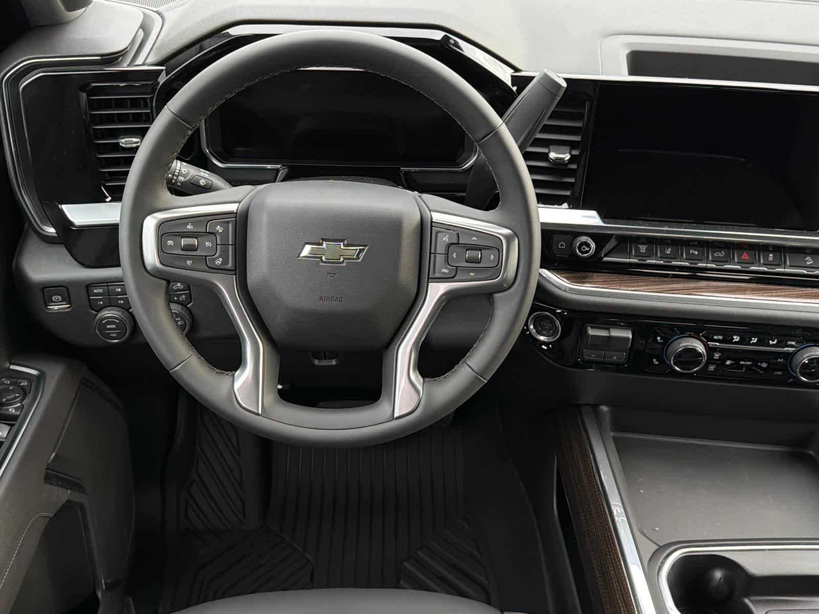 Thumbnail: 2026 Chevrolet Silverado 2500 - 14