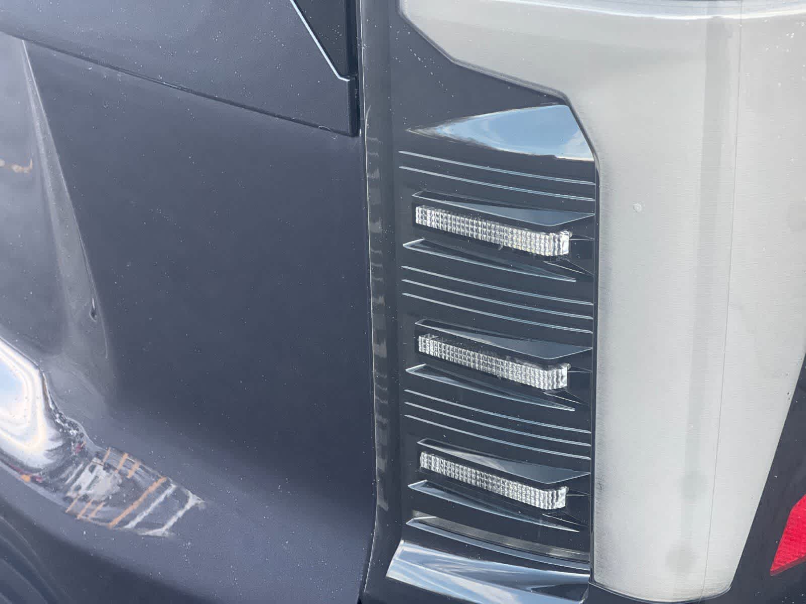 Thumbnail: 2026 Chevrolet Tahoe - 28