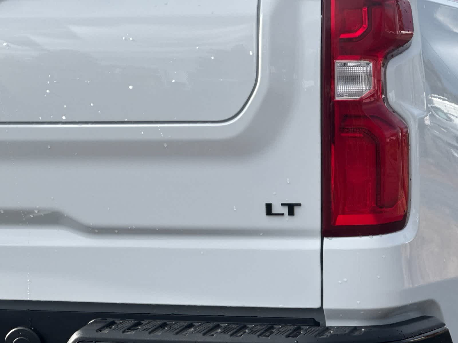 Thumbnail: 2026 Chevrolet Silverado 1500 - 26