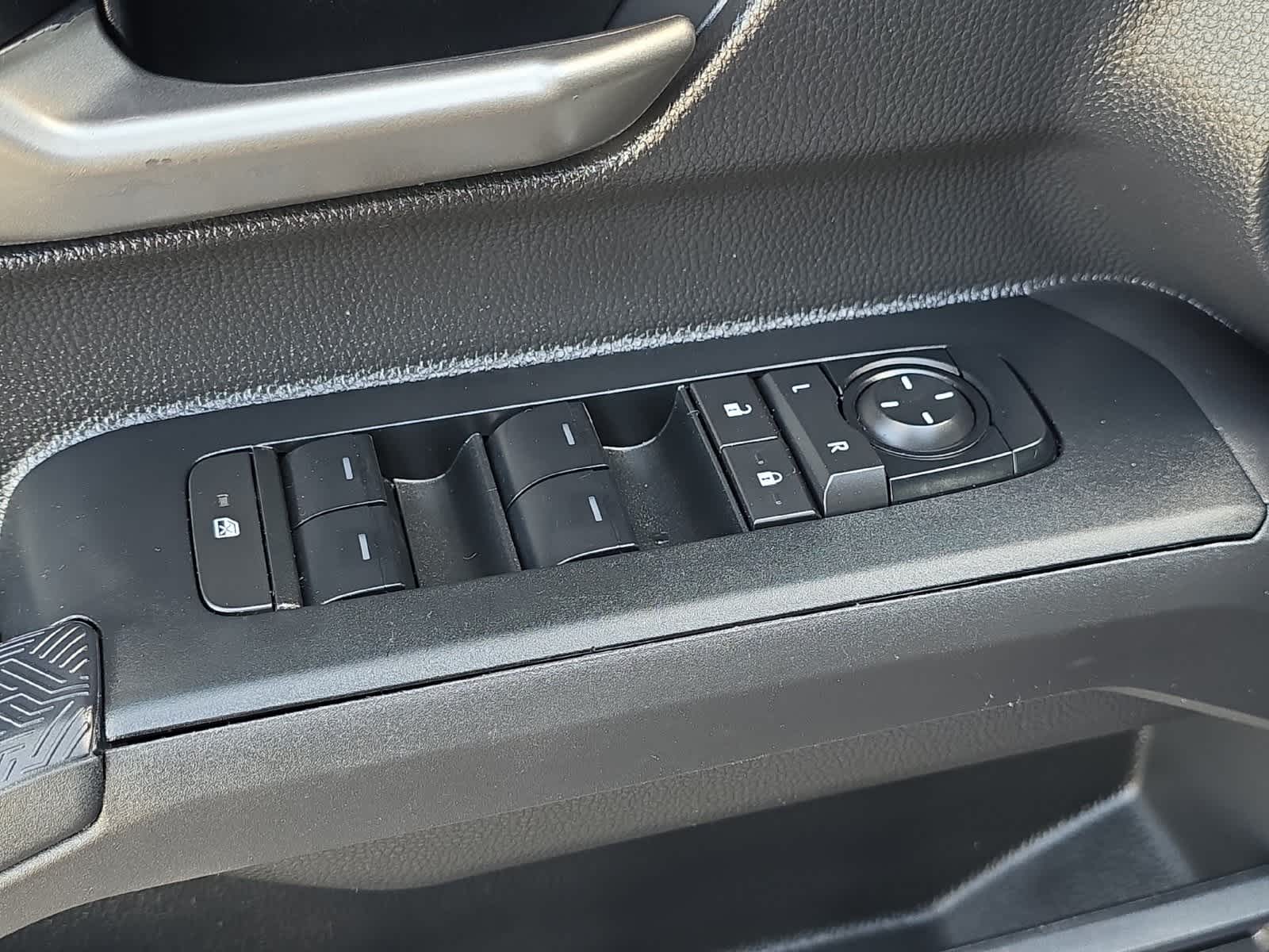 2024 Toyota Tacoma TRD Off-Road 13