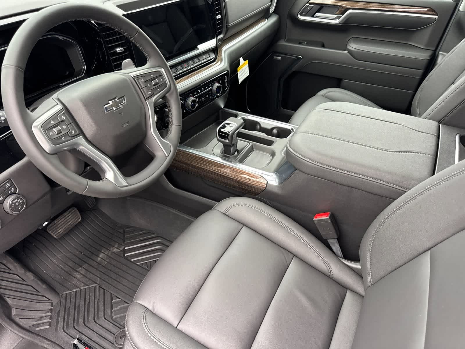 Thumbnail: 2026 Chevrolet Silverado 1500 - 11