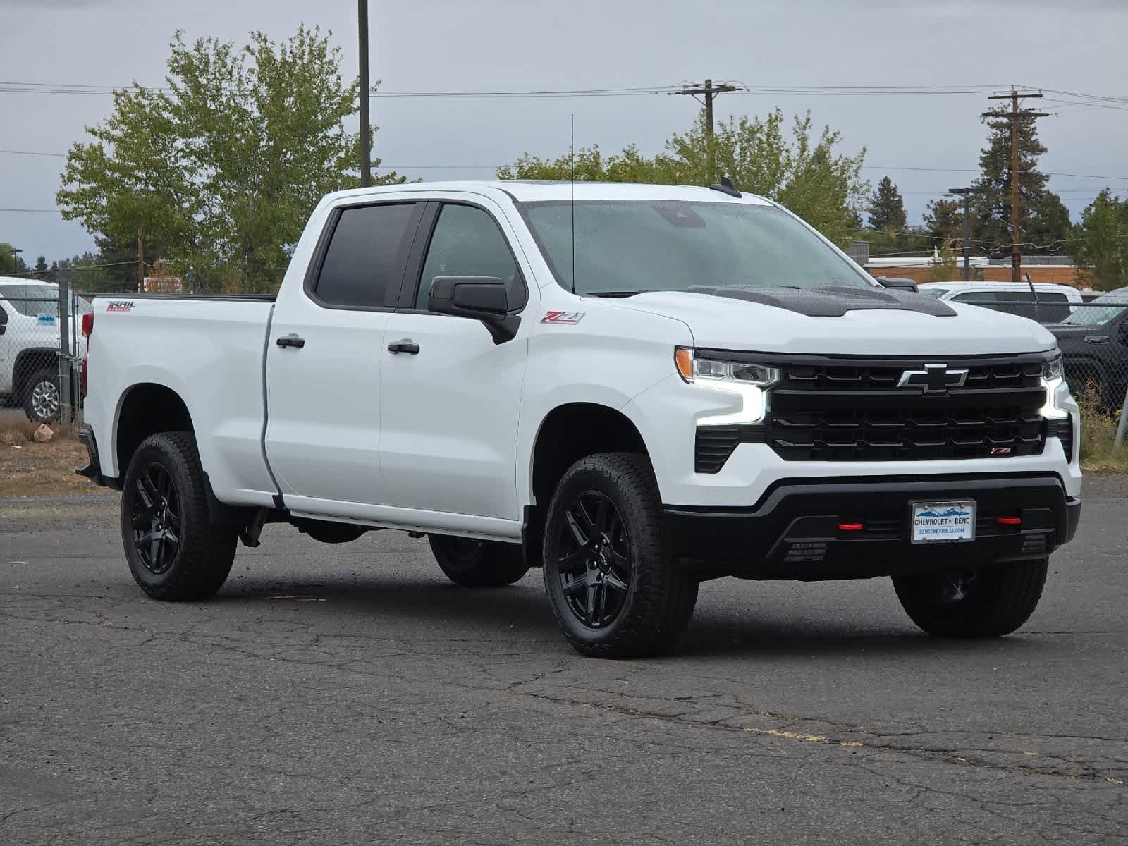 Thumbnail: 2026 Chevrolet Silverado 1500 - 9