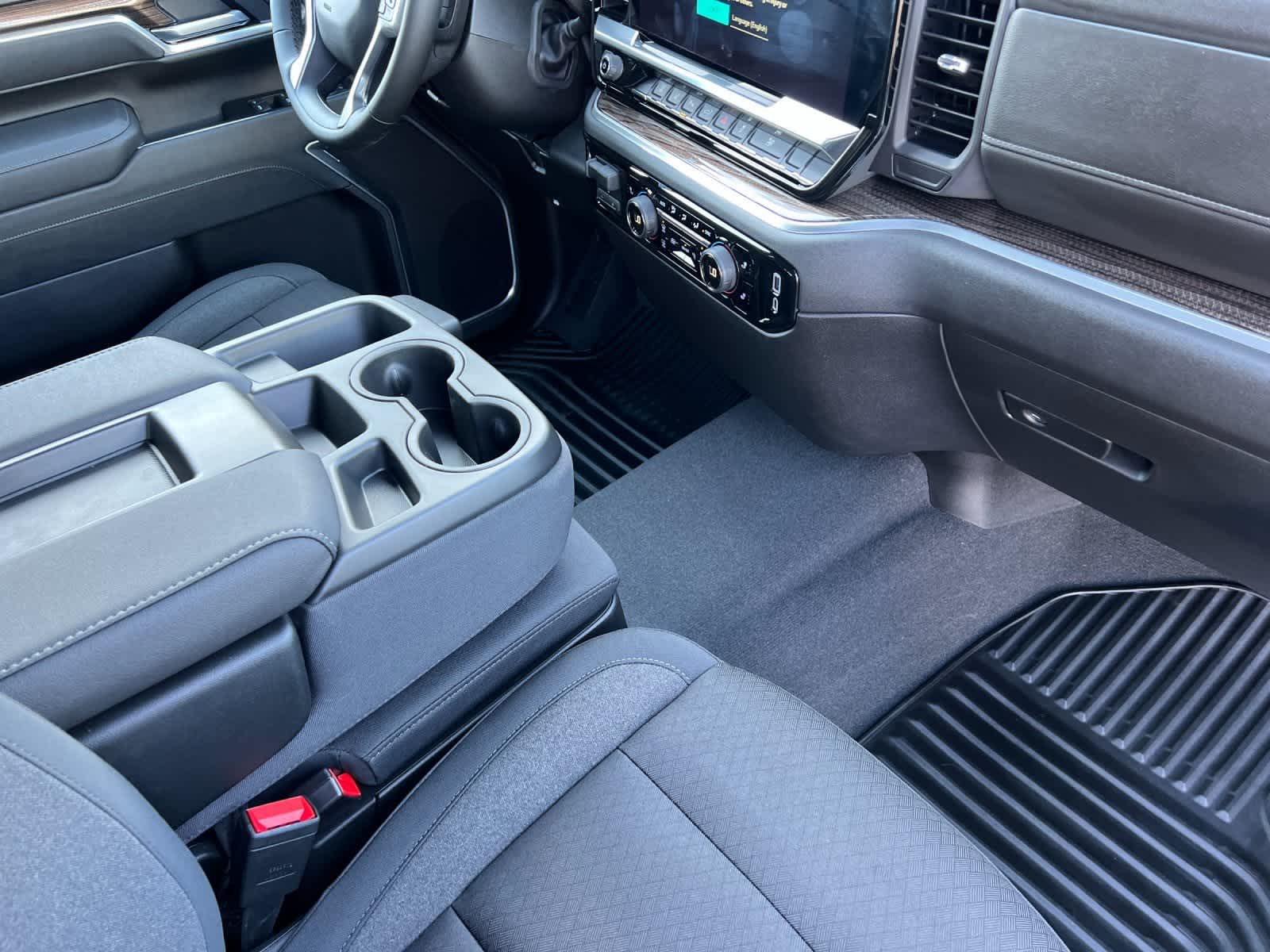 Thumbnail: 2026 Chevrolet Silverado 3500 - 15