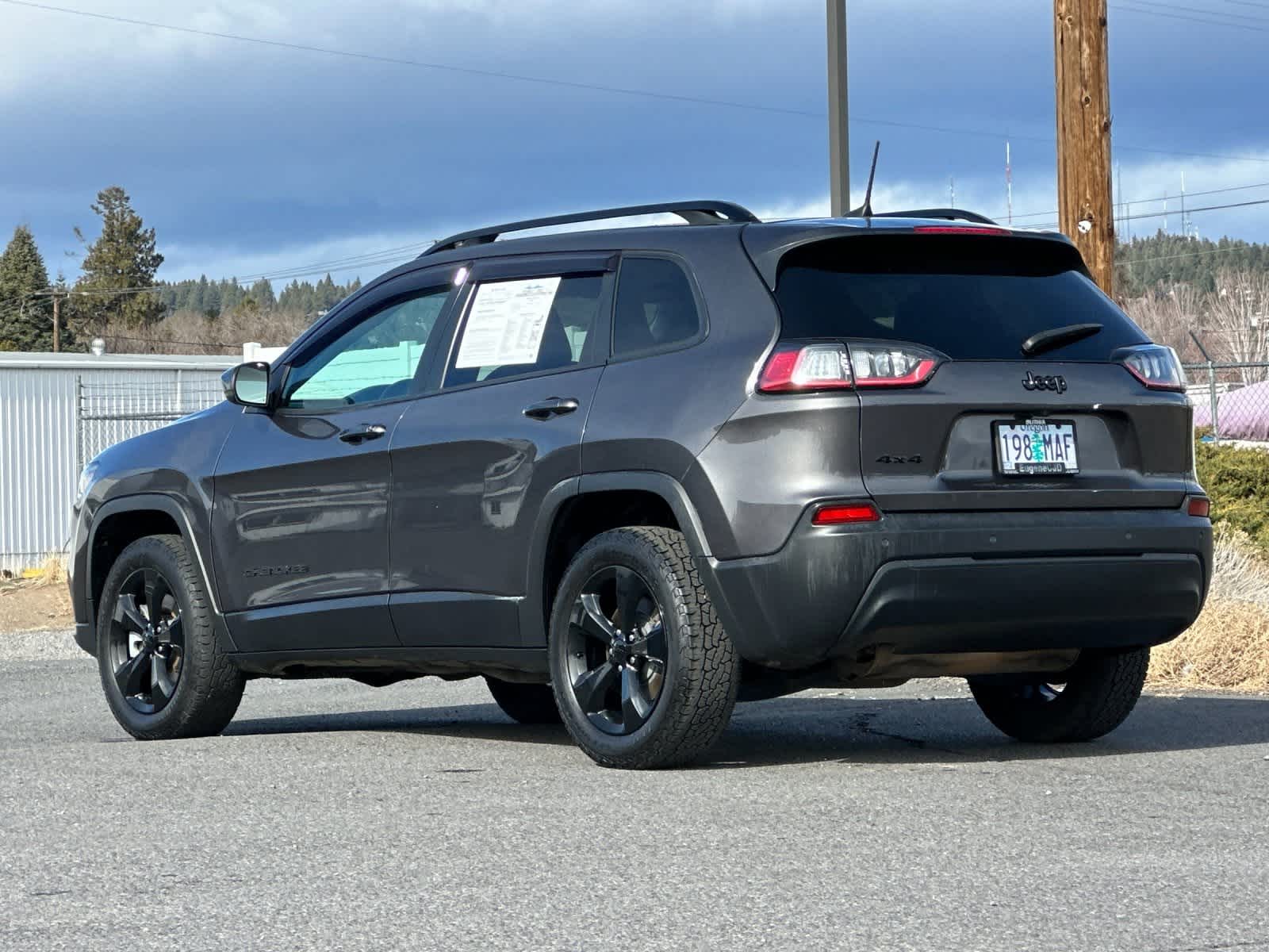 Thumbnail: 2020 Jeep Cherokee - 6