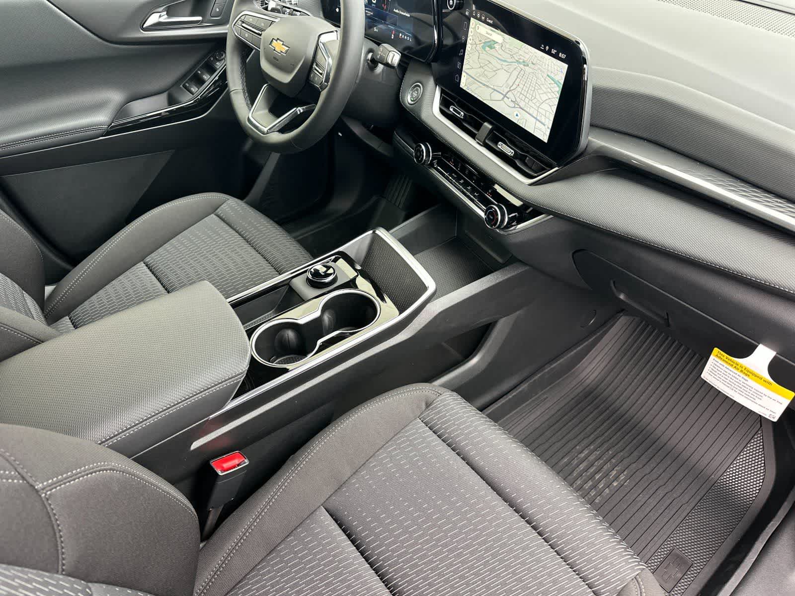 Thumbnail: 2026 Chevrolet Equinox - 16