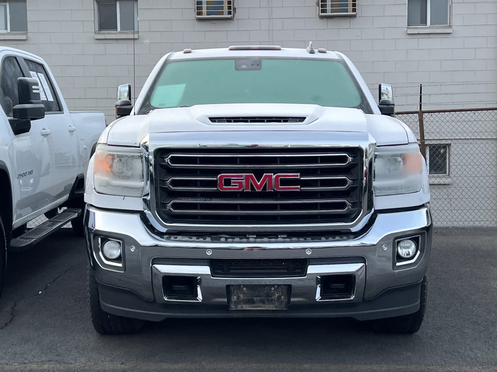 Thumbnail: 2019 GMC Sierra 3500 - 6
