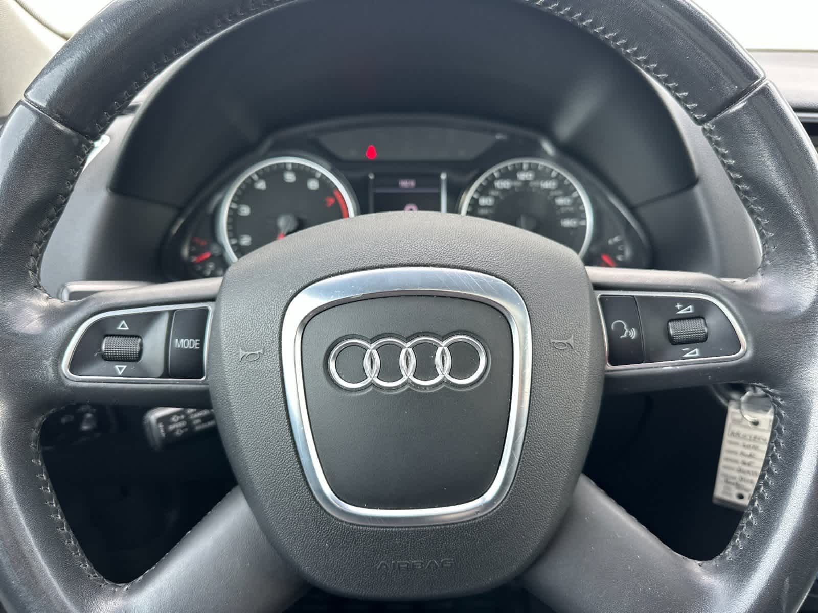 Thumbnail: 2010 Audi Q5 - 23