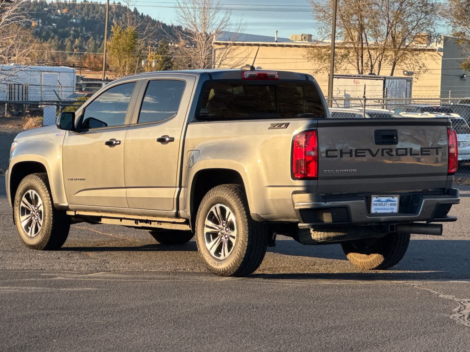 Thumbnail: 2022 Chevrolet Colorado - 6