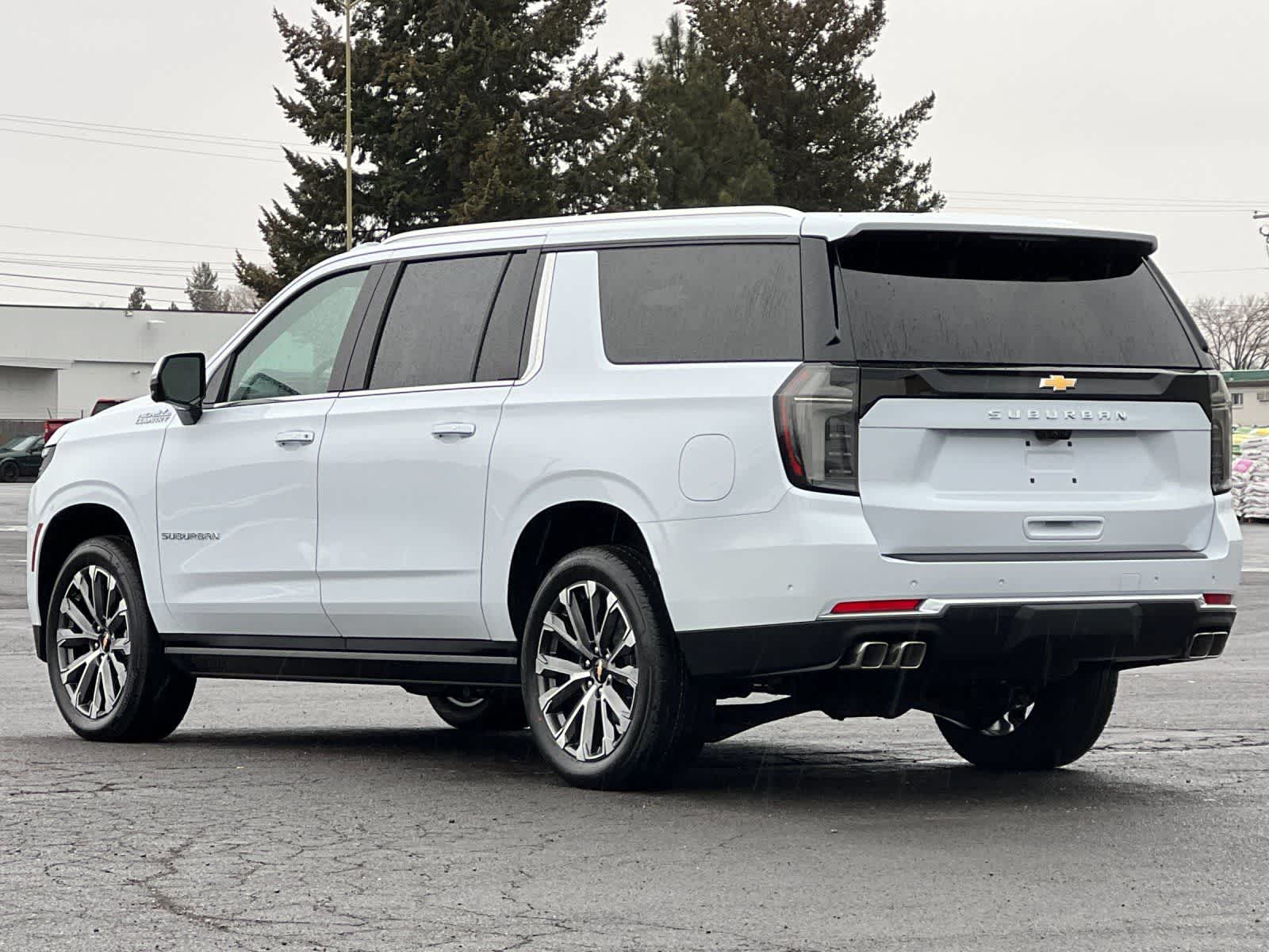 Thumbnail: 2026 Chevrolet Suburban - 6