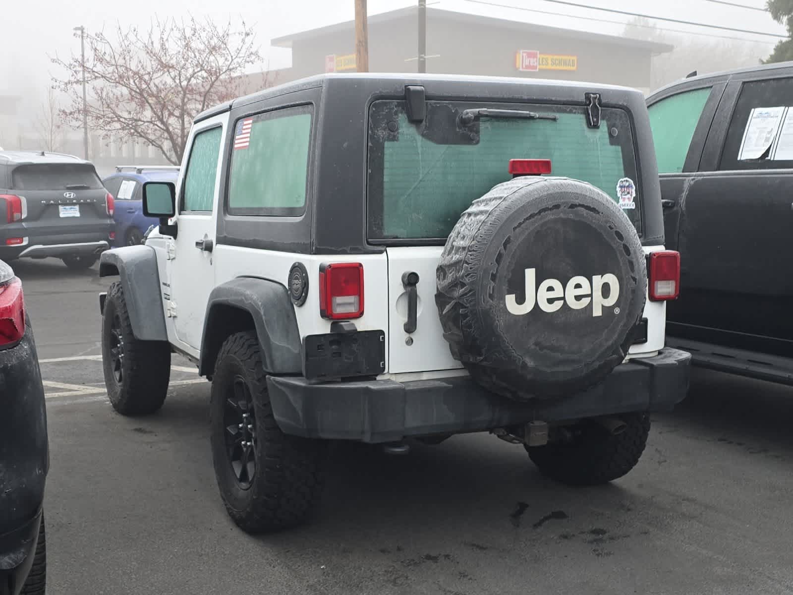 Thumbnail: 2013 Jeep Wrangler - 3