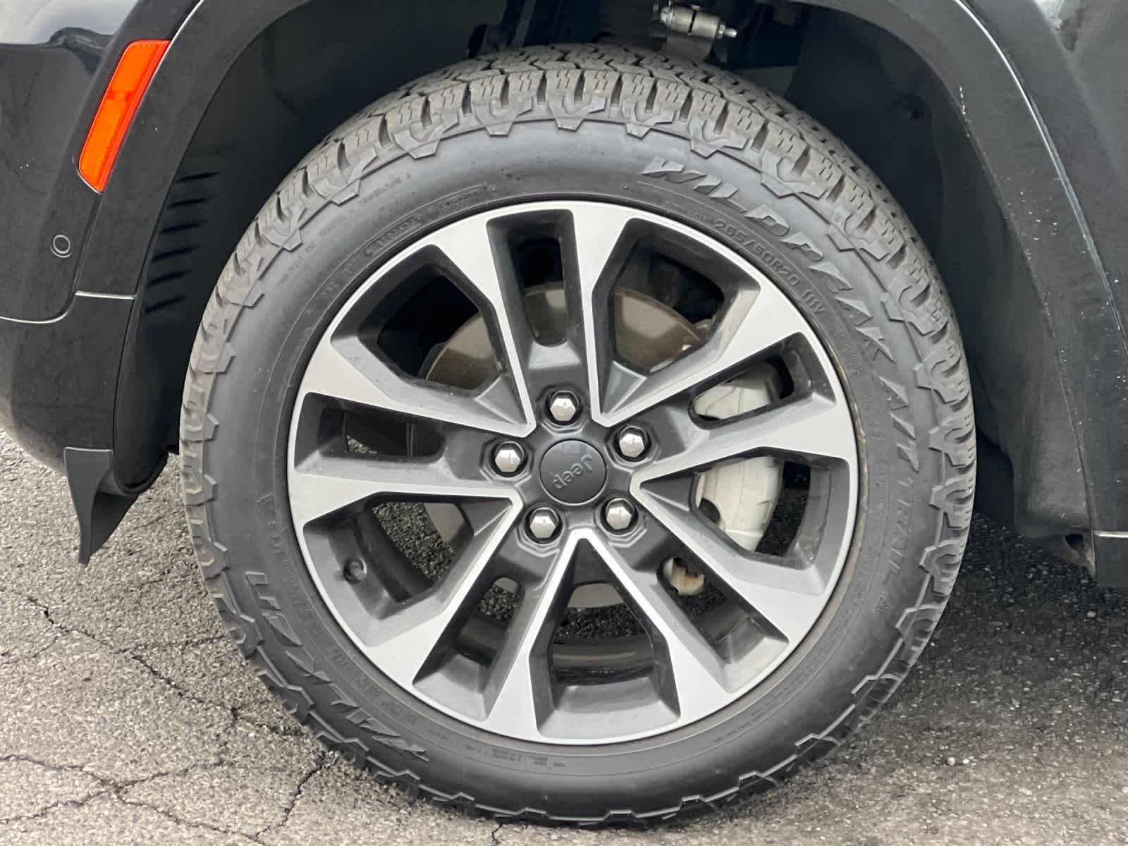 Thumbnail: 2023 Jeep Grand Cherokee - 24