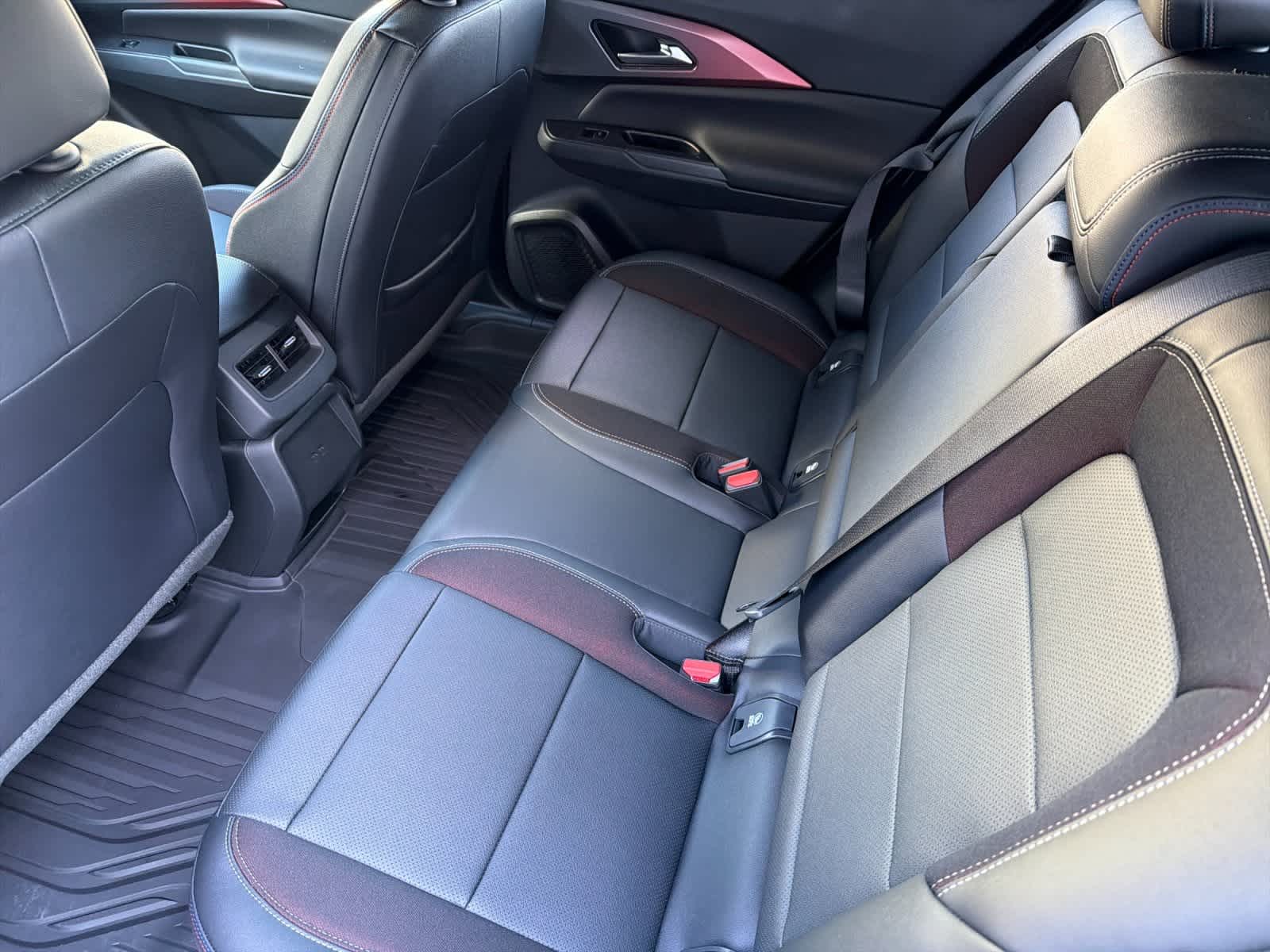 Thumbnail: 2026 Chevrolet Equinox - 4