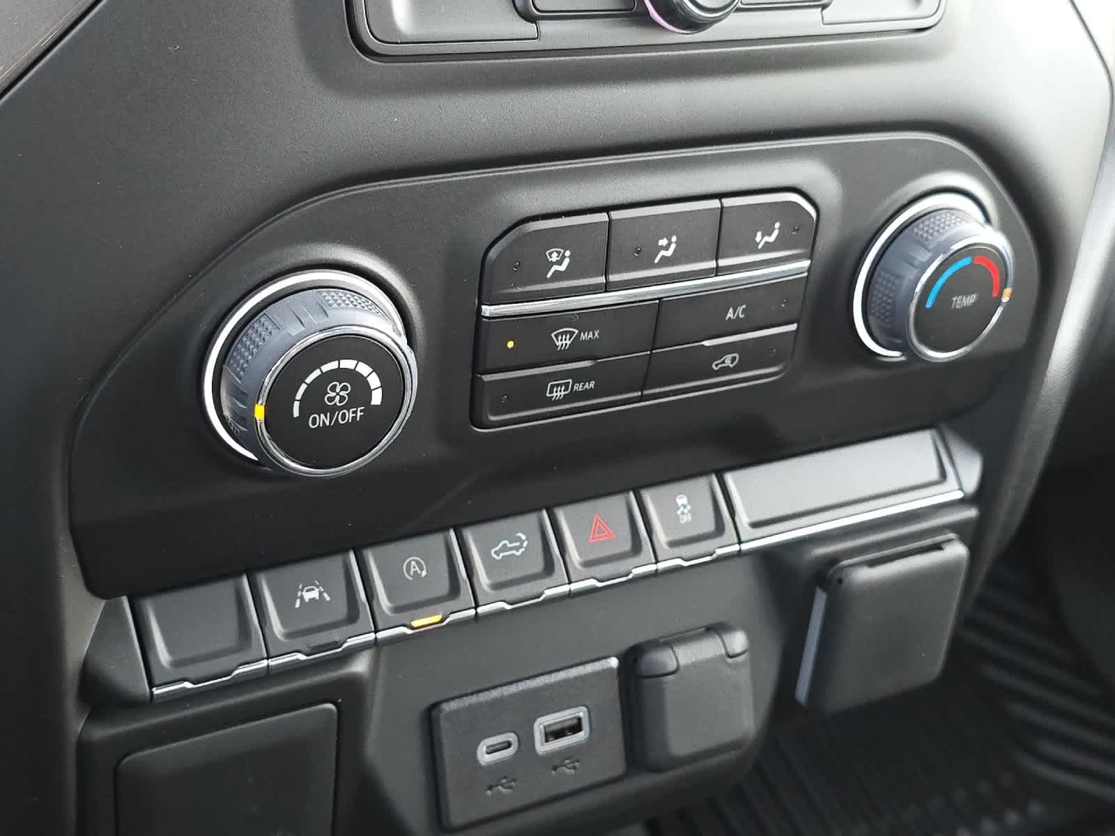 Thumbnail: 2026 Chevrolet Silverado 1500 - 19