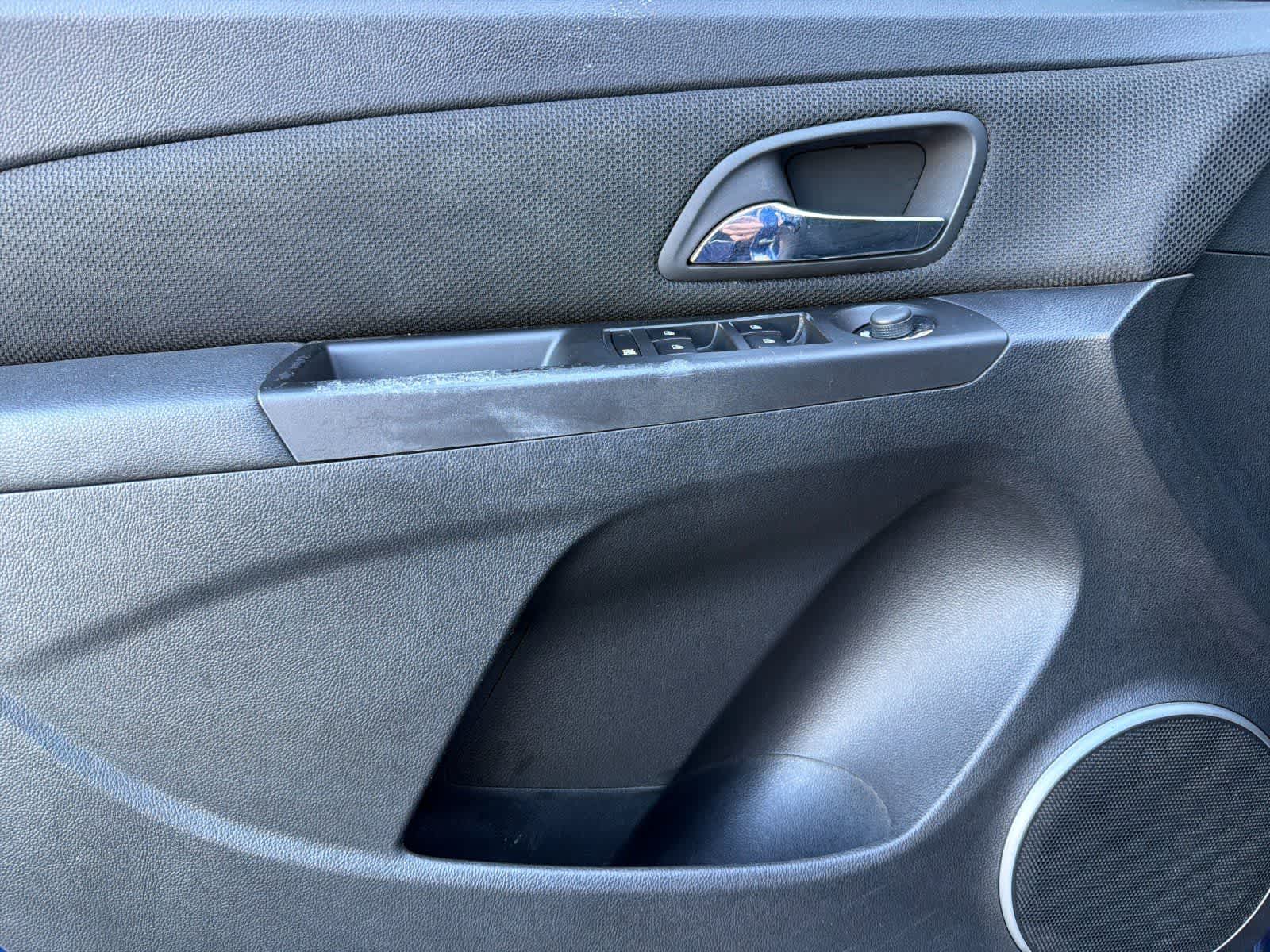 Thumbnail: 2012 Chevrolet Cruze - 12