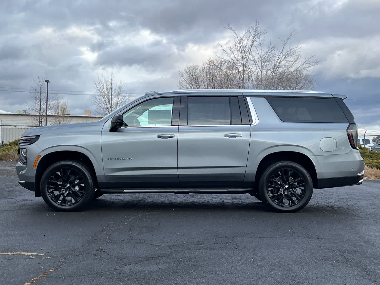 Thumbnail: 2026 Chevrolet Suburban - 5