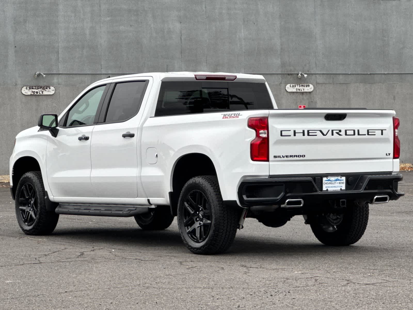 Thumbnail: 2026 Chevrolet Silverado 1500 - 6
