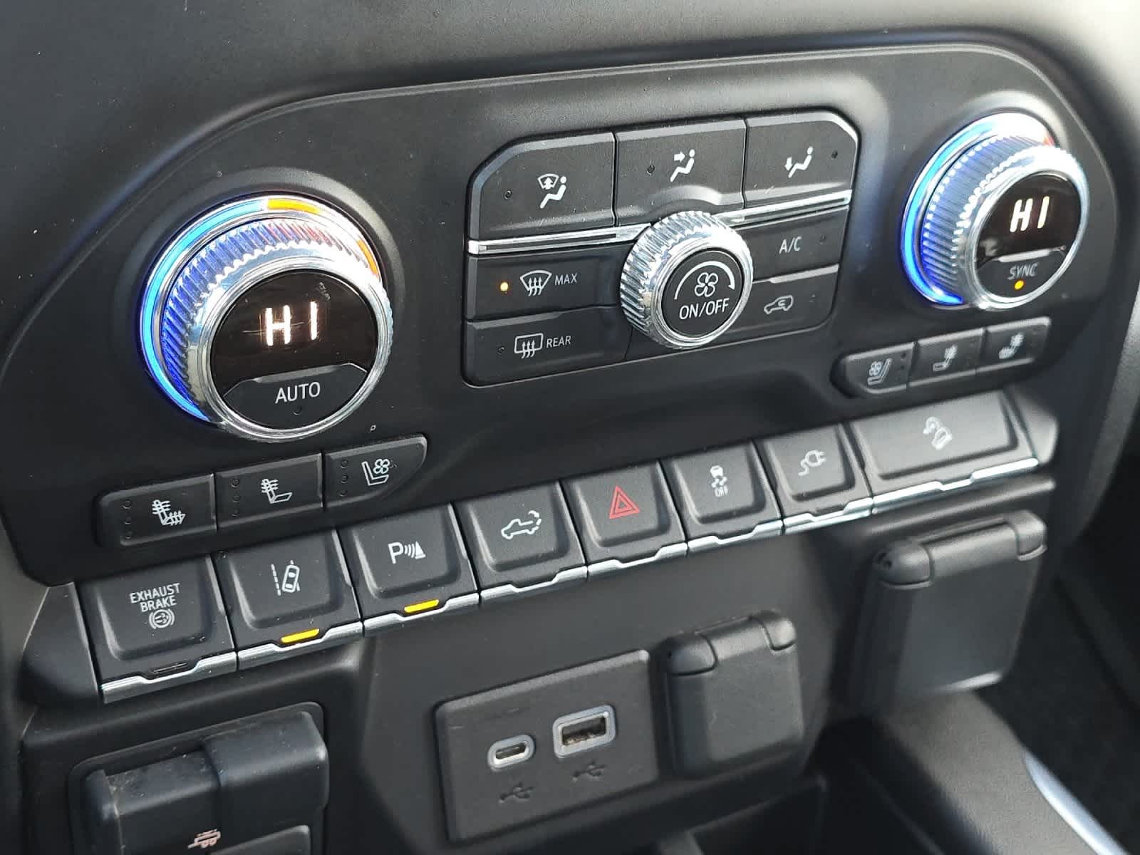 Thumbnail: 2021 GMC Sierra 2500 - 19