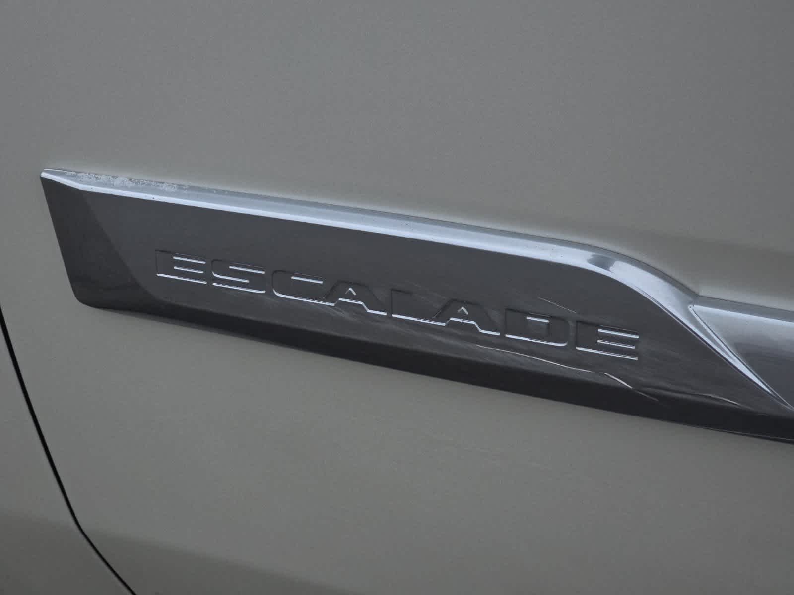 Thumbnail: 2015 Cadillac Escalade - 30