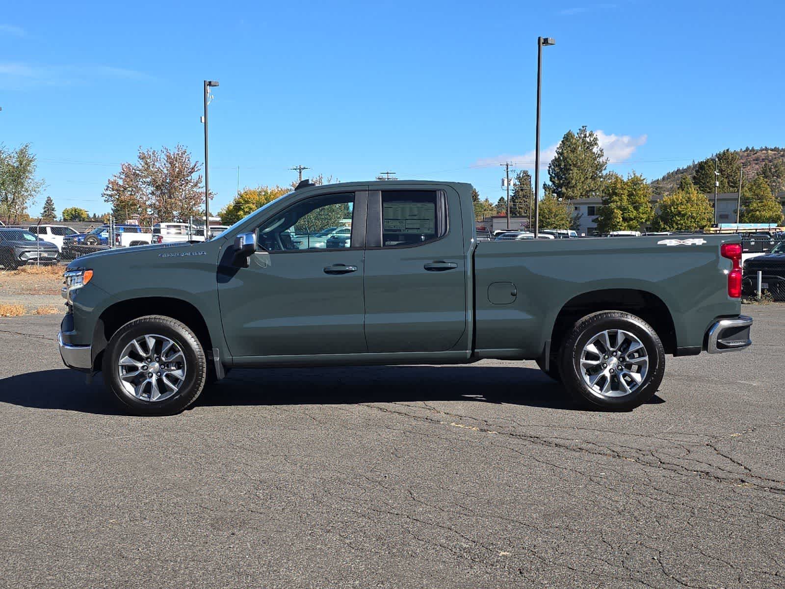 Thumbnail: 2026 Chevrolet Silverado 1500 - 5