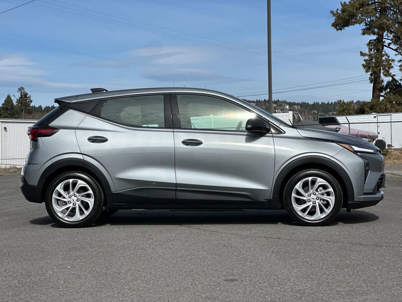 Thumbnail: 2027 Chevrolet Bolt EV - 8