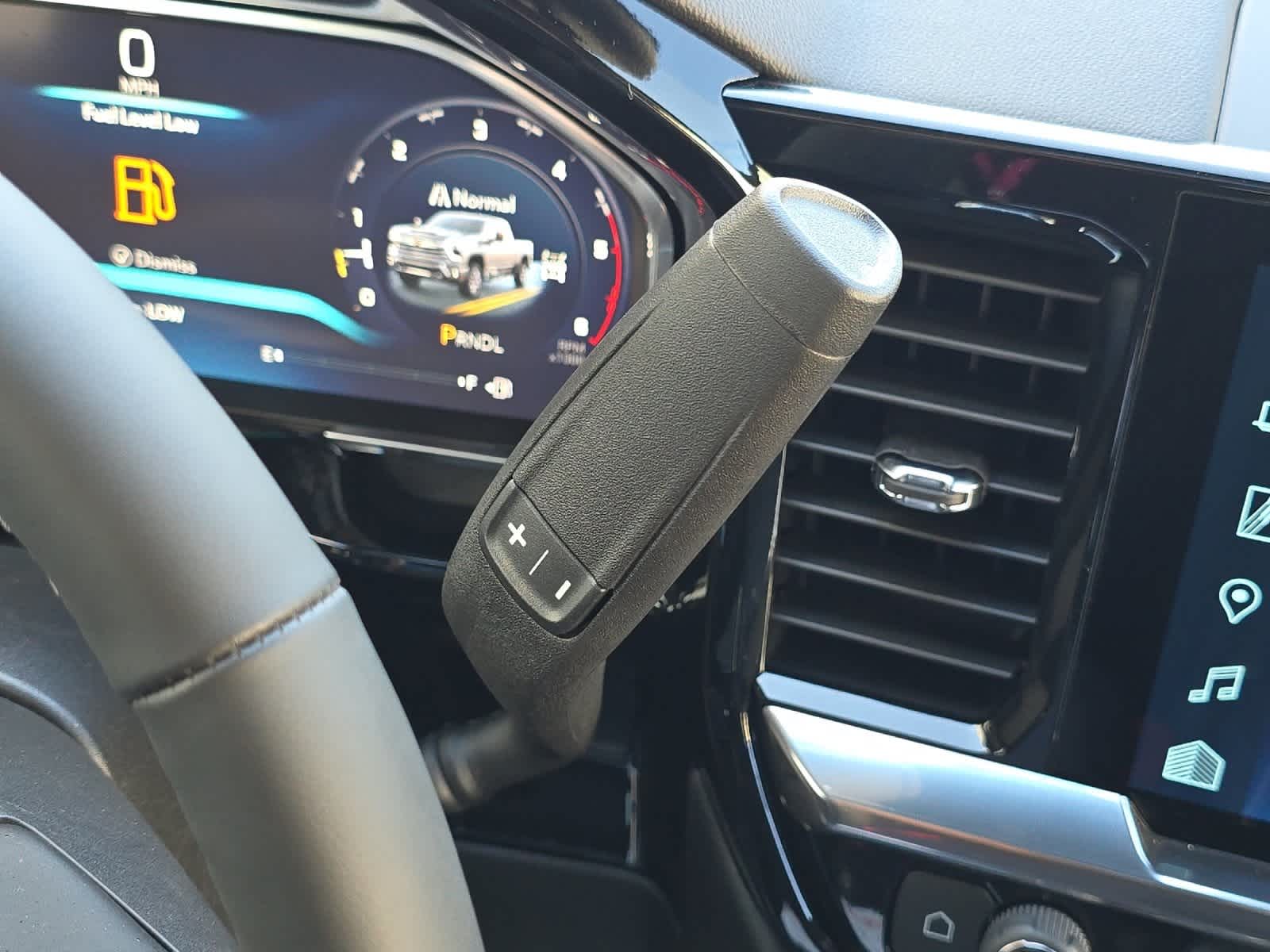 Thumbnail: 2026 Chevrolet Silverado 3500 - 21