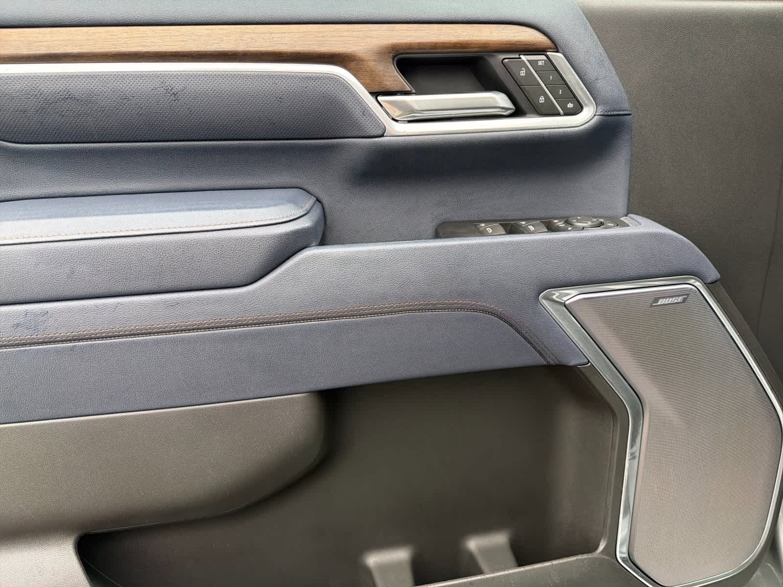 Thumbnail: 2025 Chevrolet Silverado 3500 - 12