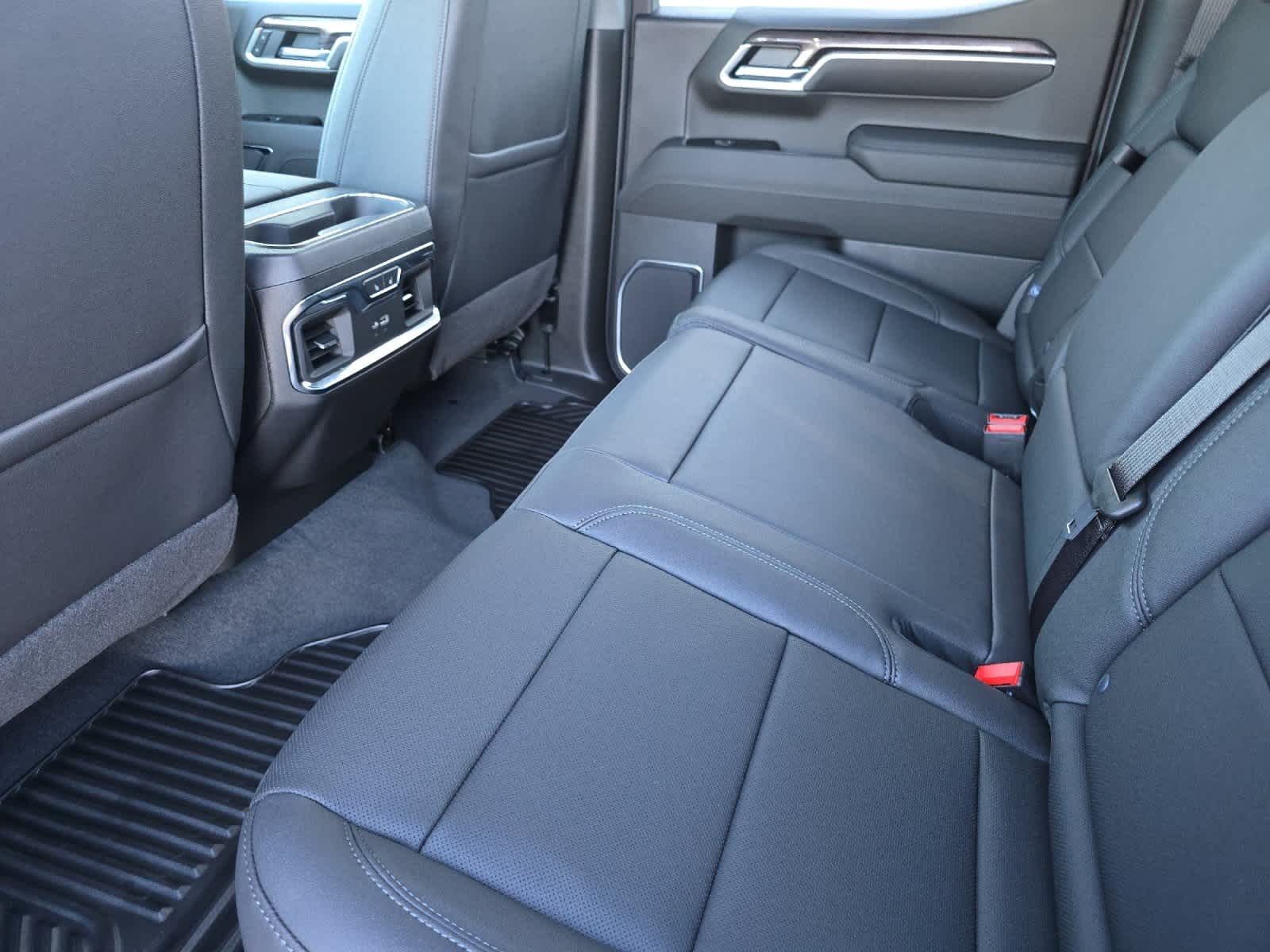 Thumbnail: 2026 Chevrolet Silverado 1500 - 4