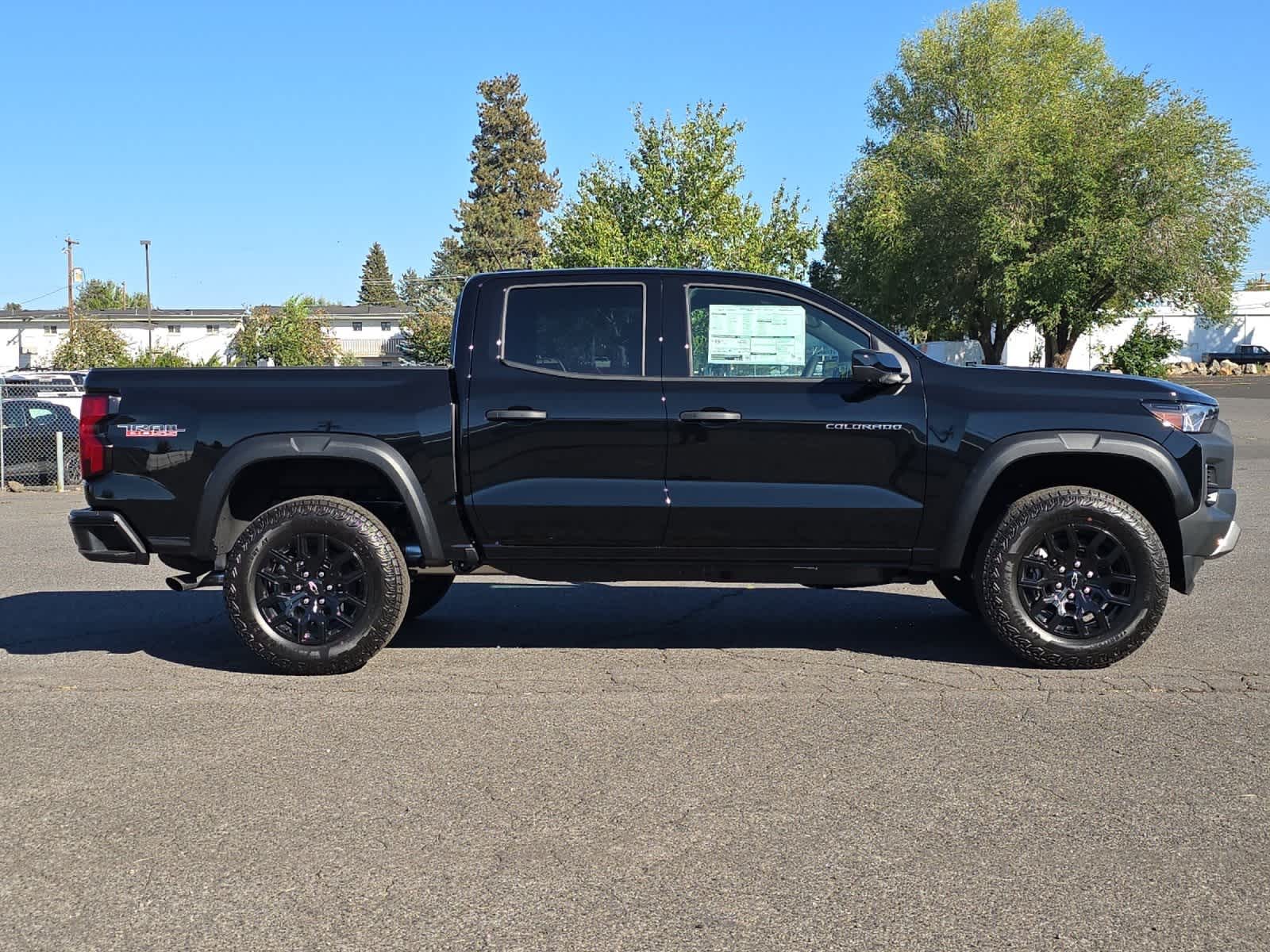 Thumbnail: 2026 Chevrolet Colorado - 8