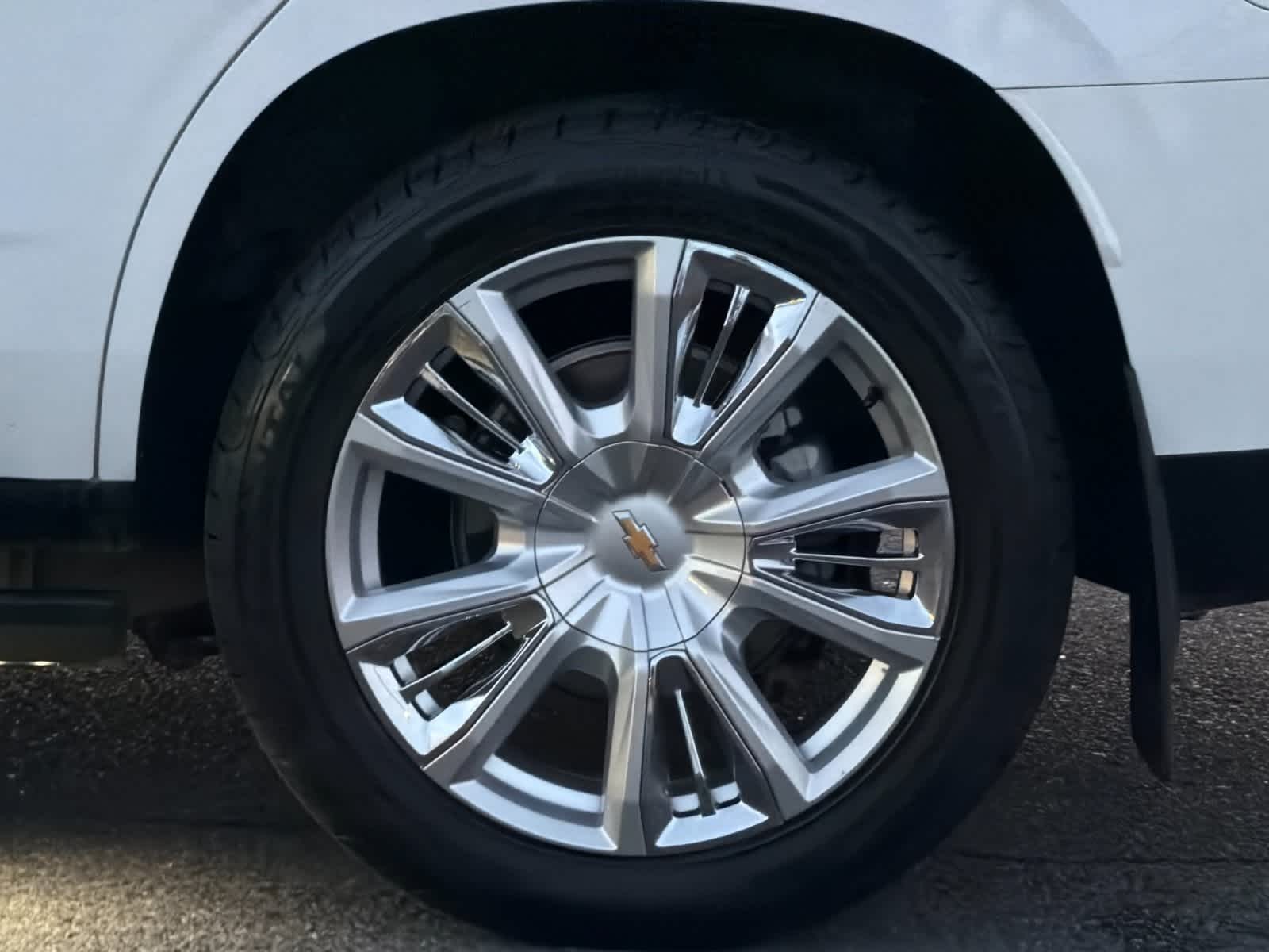 Thumbnail: 2023 Chevrolet Tahoe - 29