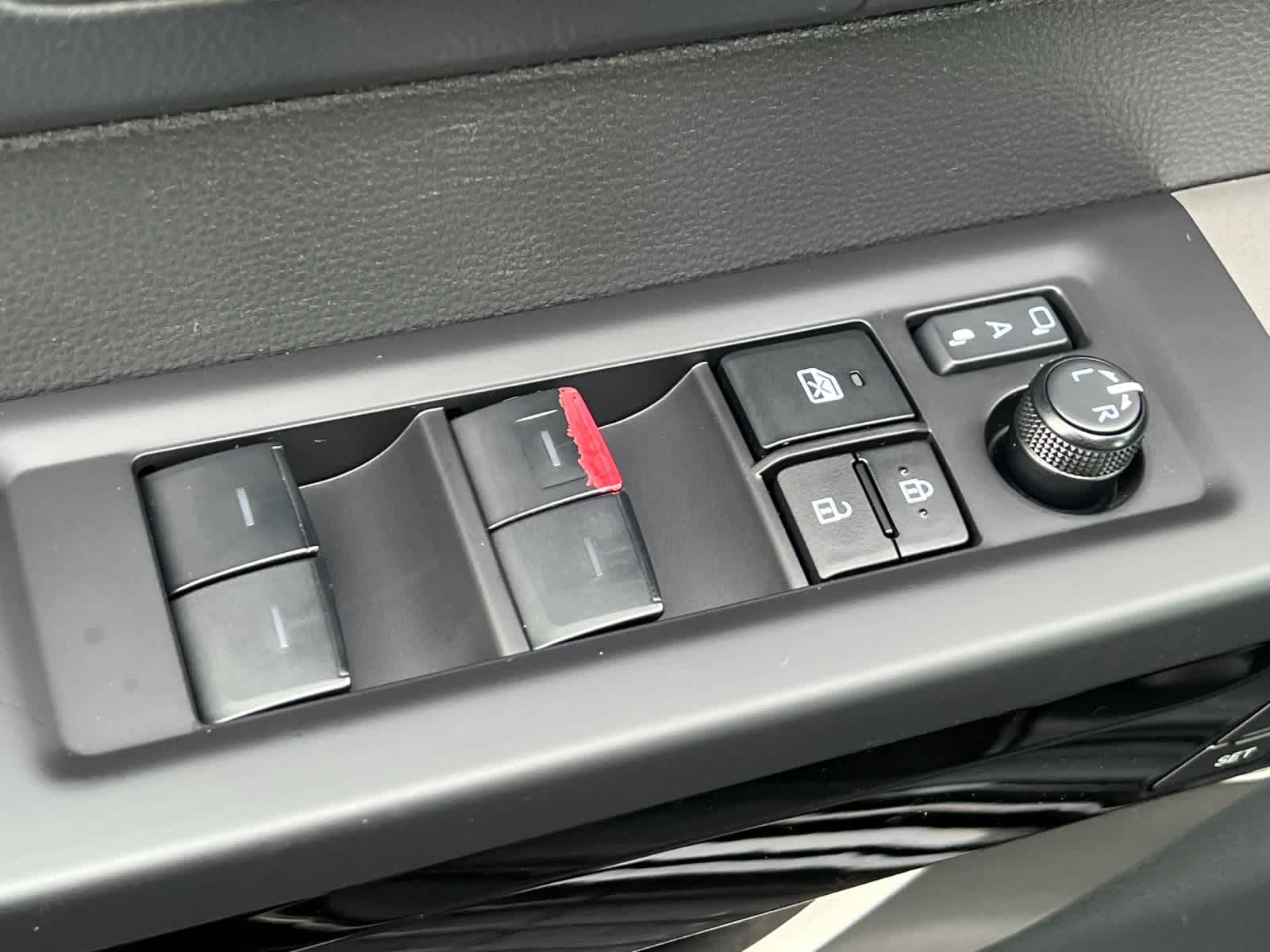 Thumbnail: 2025 Toyota Tundra - 13