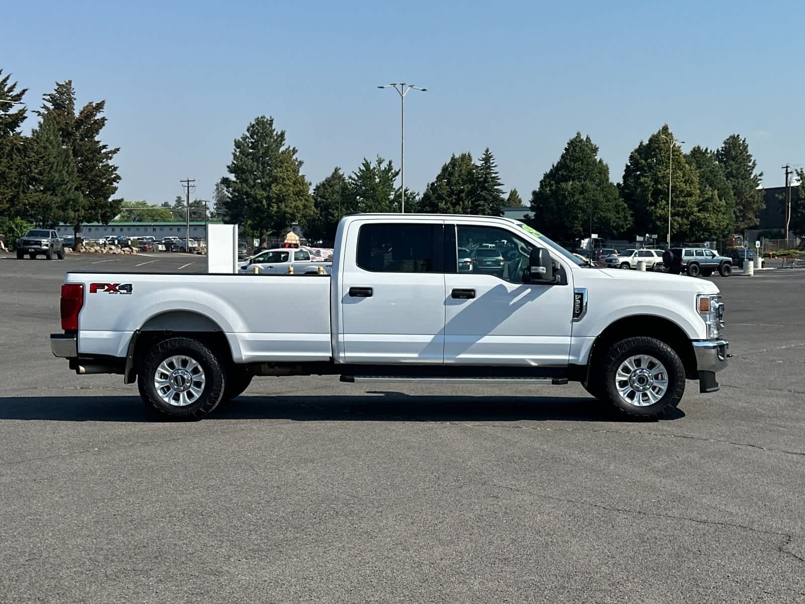 Thumbnail: 2022 Ford F-350 - 8
