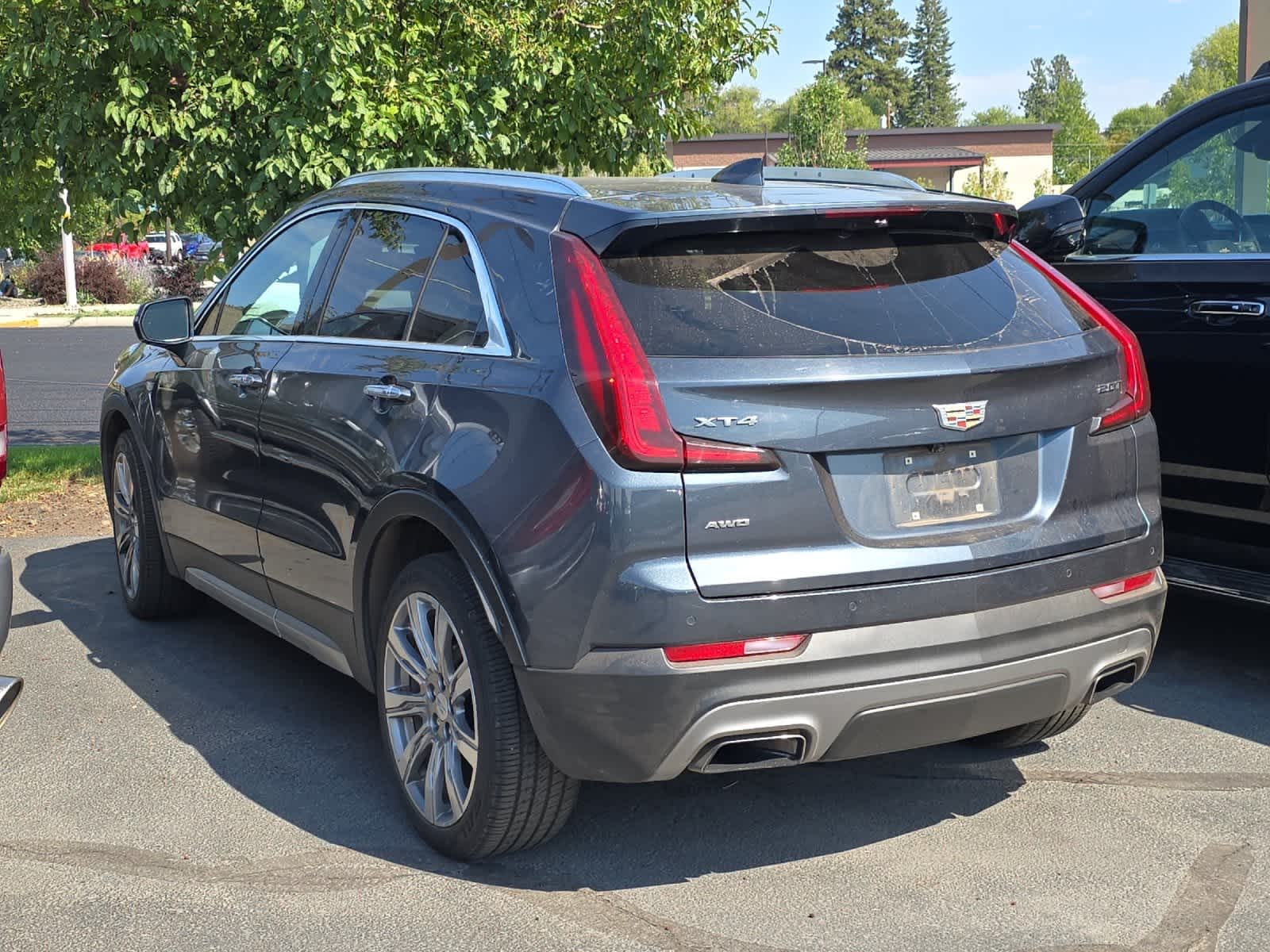 Thumbnail: 2019 Cadillac XT4 - 3