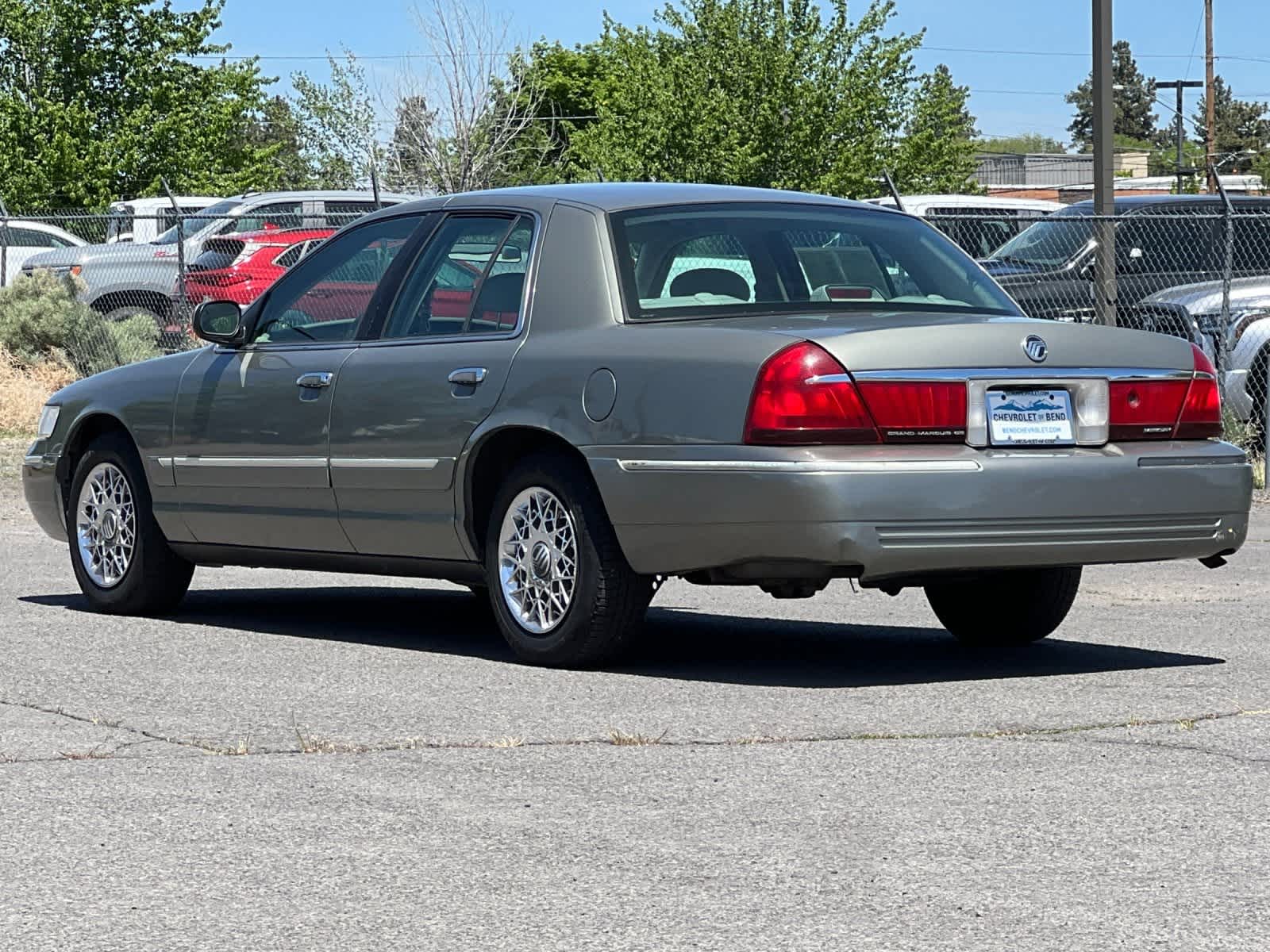 Thumbnail: 2002 Mercury Grand Marquis - 6