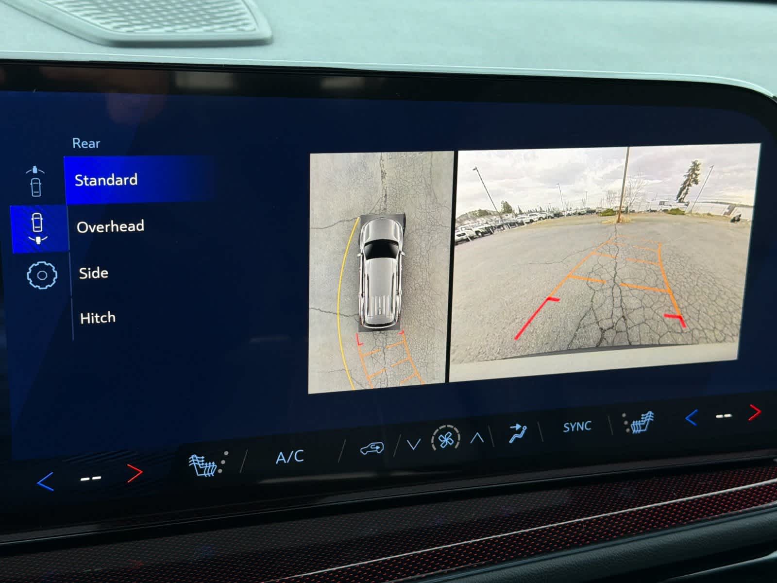 Thumbnail: 2026 Chevrolet Traverse - 20