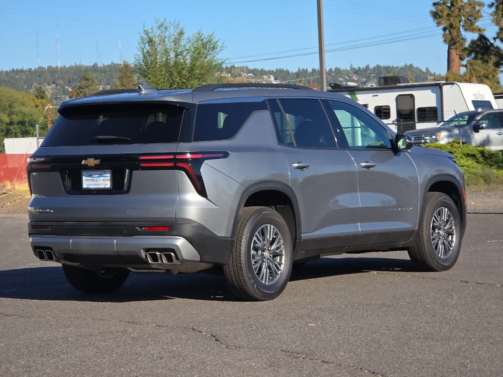 Thumbnail: 2025 Chevrolet Traverse - 2