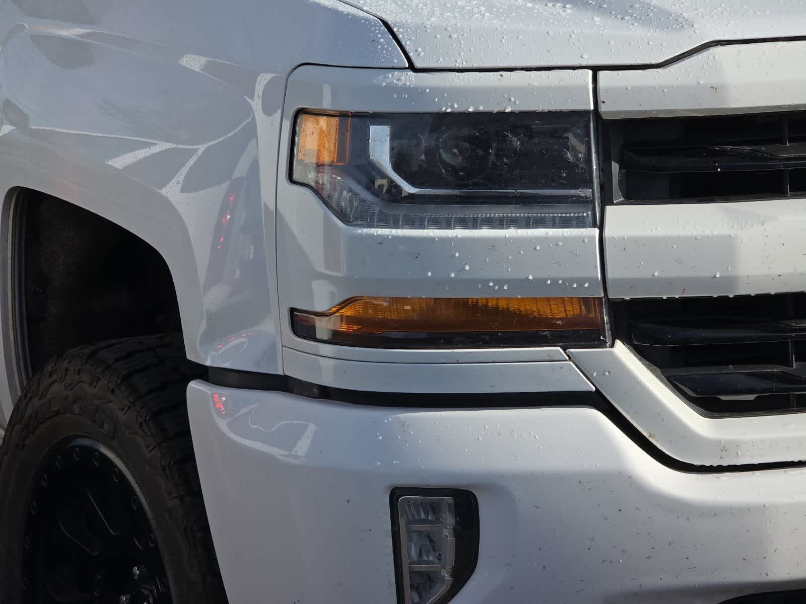 Thumbnail: 2018 Chevrolet Silverado 1500 - 11