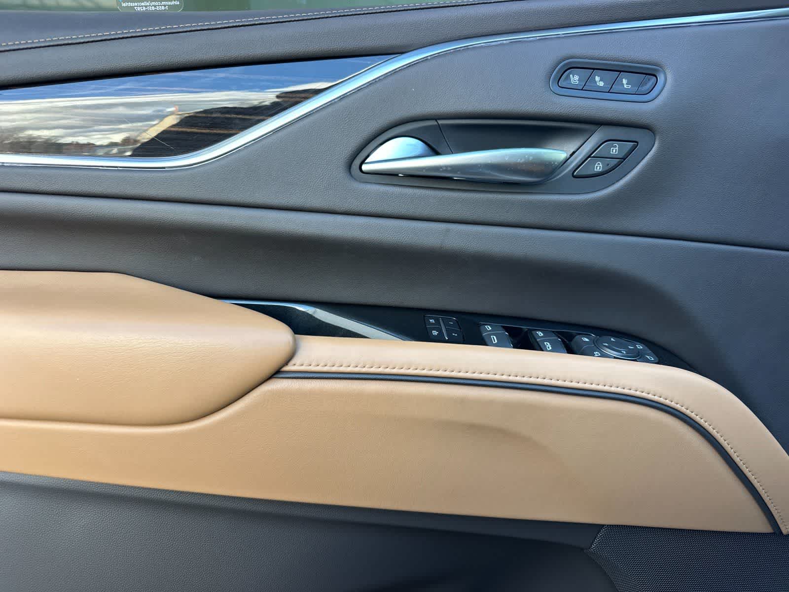 Thumbnail: 2023 Cadillac Escalade - 12