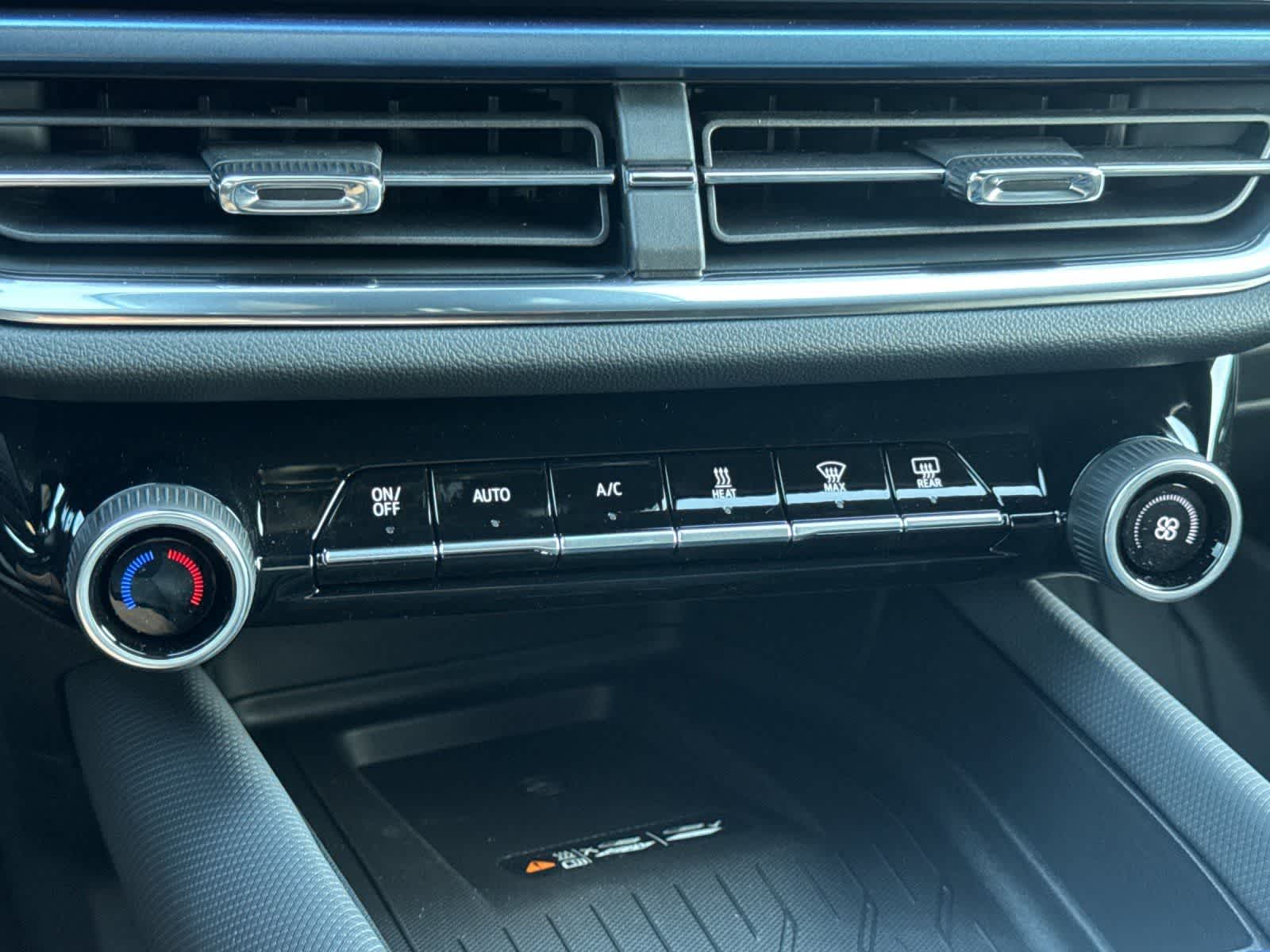 Thumbnail: 2026 Chevrolet Equinox - 21