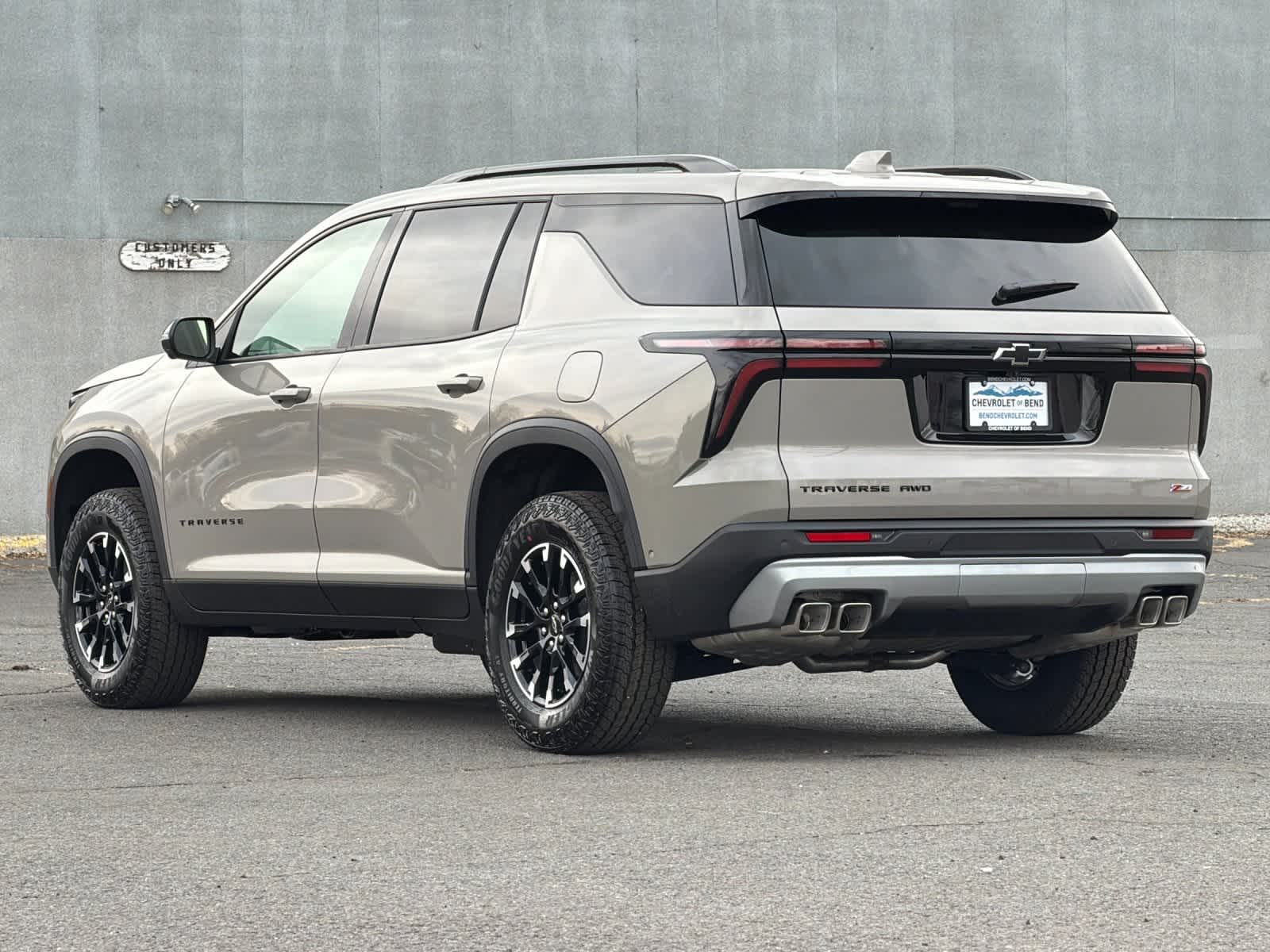 Thumbnail: 2026 Chevrolet Traverse - 6