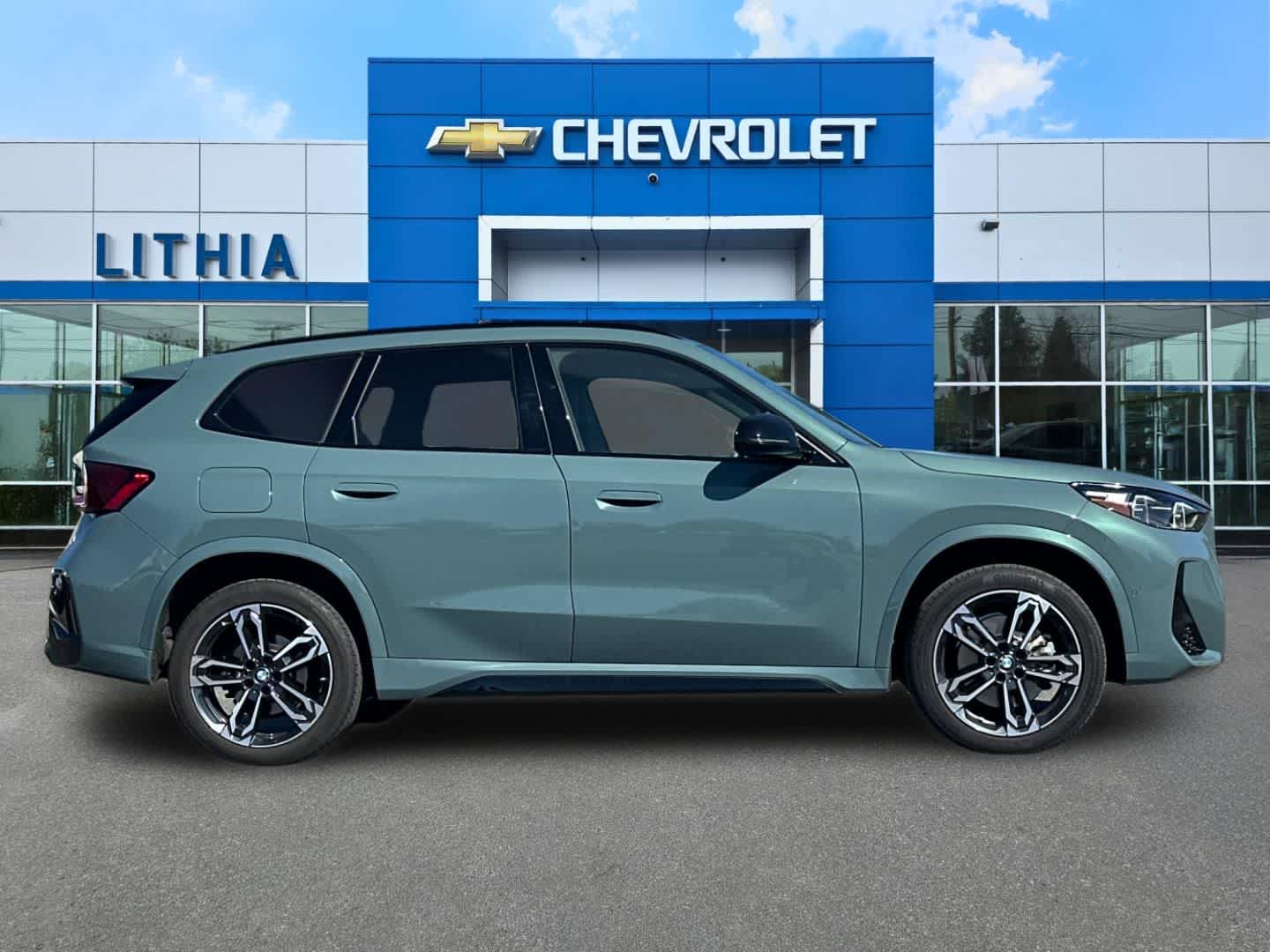 Thumbnail: 2023 BMW X1 - 8