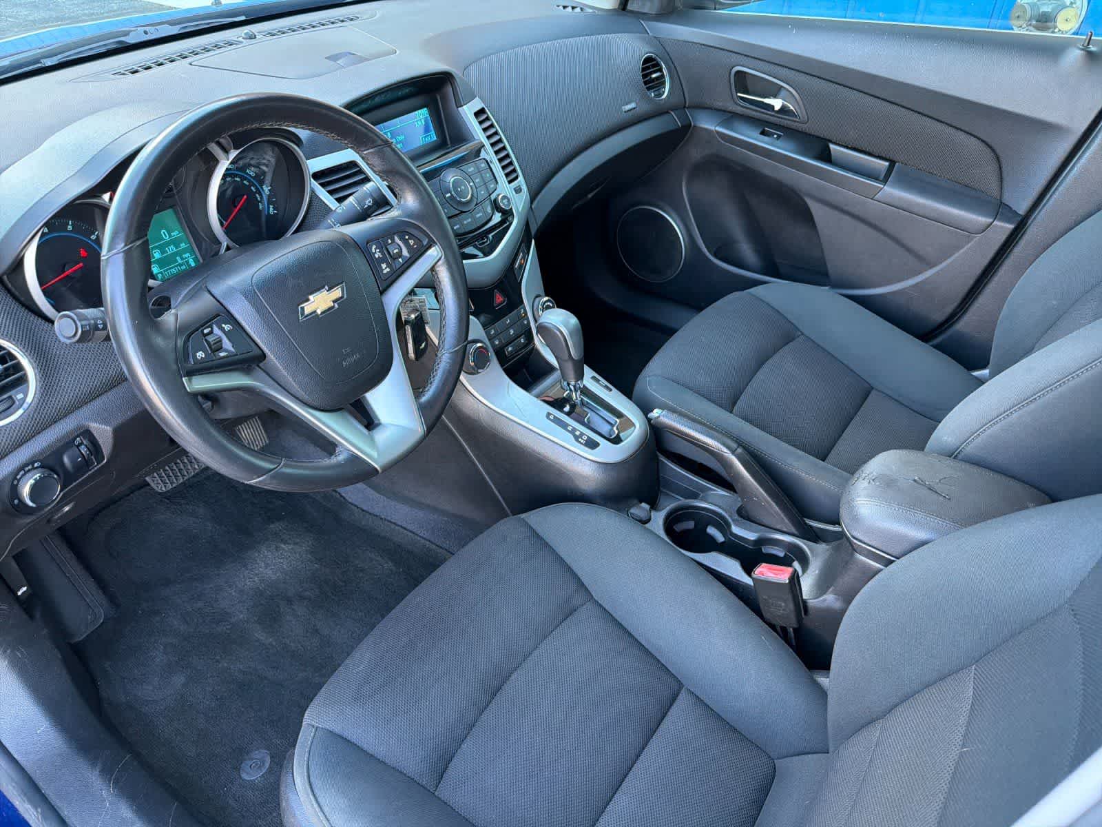 Thumbnail: 2012 Chevrolet Cruze - 11