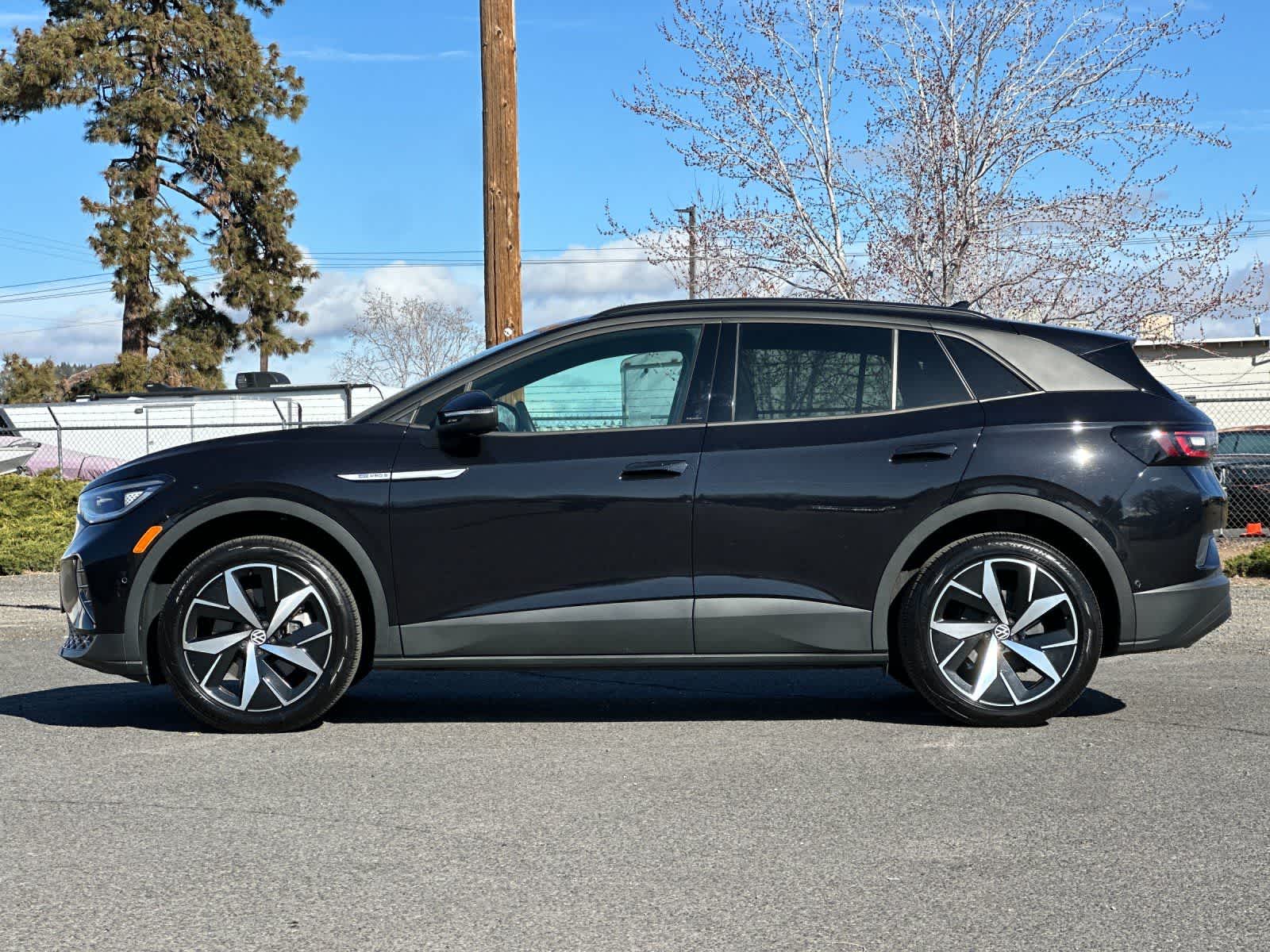 Thumbnail: 2023 Volkswagen ID.4 - 5