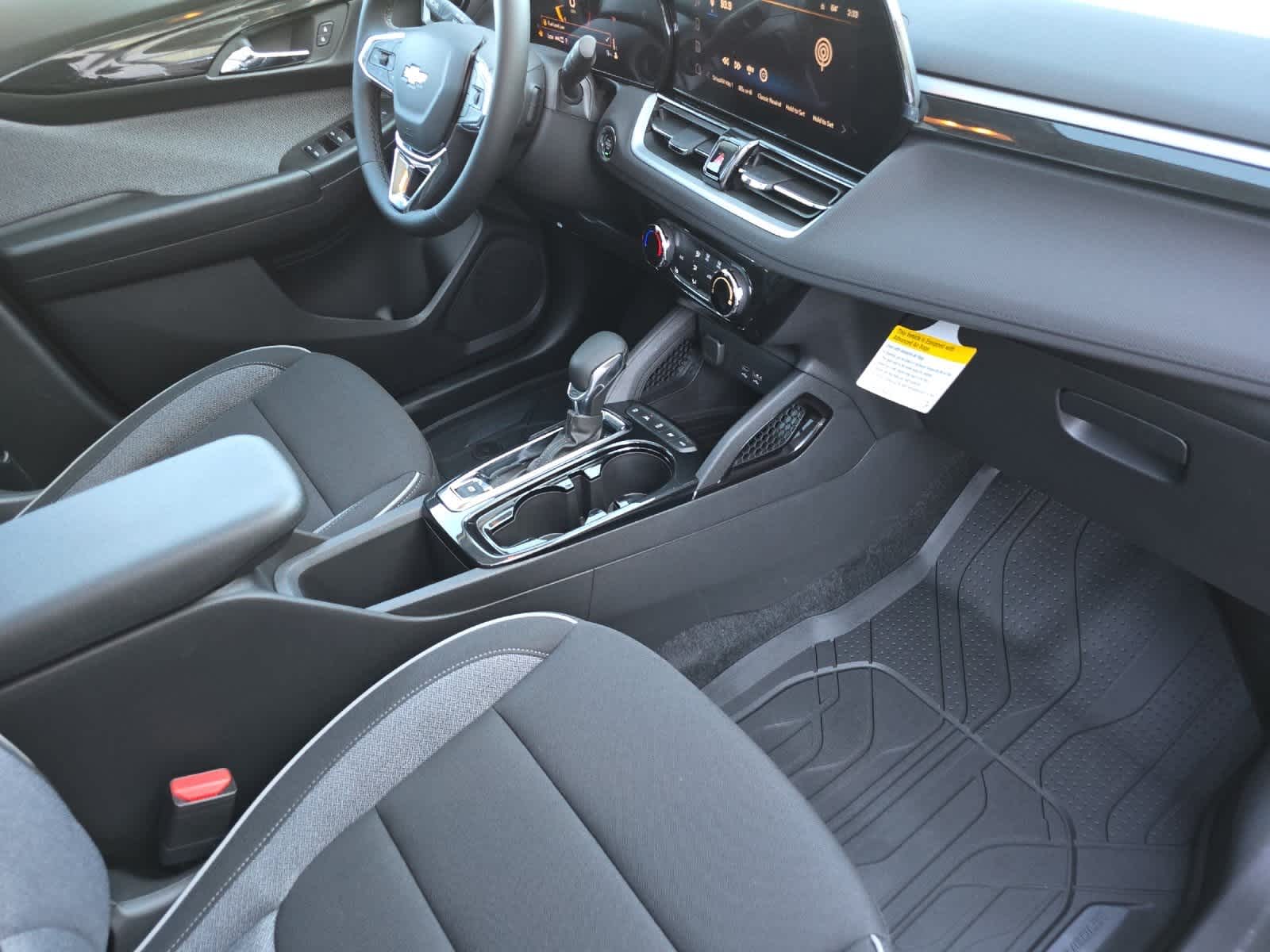 Thumbnail: 2026 Chevrolet TrailBlazer - 16